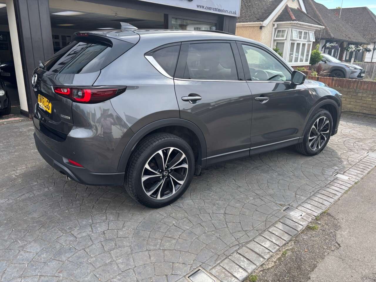 A 2022 MAZDA CX-5 2.0 SKYACTIV-G Sport Edition SUV 5dr Petrol Auto Euro 6 (s/s) (165 ps) HEAT A 2022 MAZDA CX-5 2.0 SKYACTIV-G Sport Edition SUV 5dr Petrol Auto Euro 6 (s/s) (165 ps) HEAT