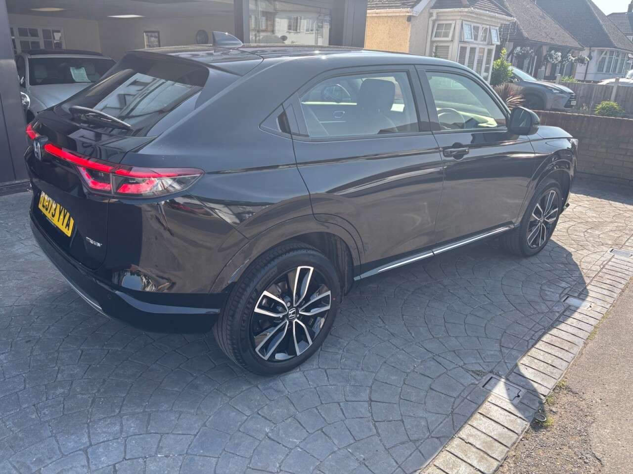 A 2023 HONDA HR-V 1.5 h i-MMD Advance SUV 5dr Petrol Hybrid CVT Euro 6 (s/s) (131 ps) SAT NAV A 2023 HONDA HR-V 1.5 h i-MMD Advance SUV 5dr Petrol Hybrid CVT Euro 6 (s/s) (131 ps) SAT NAV
