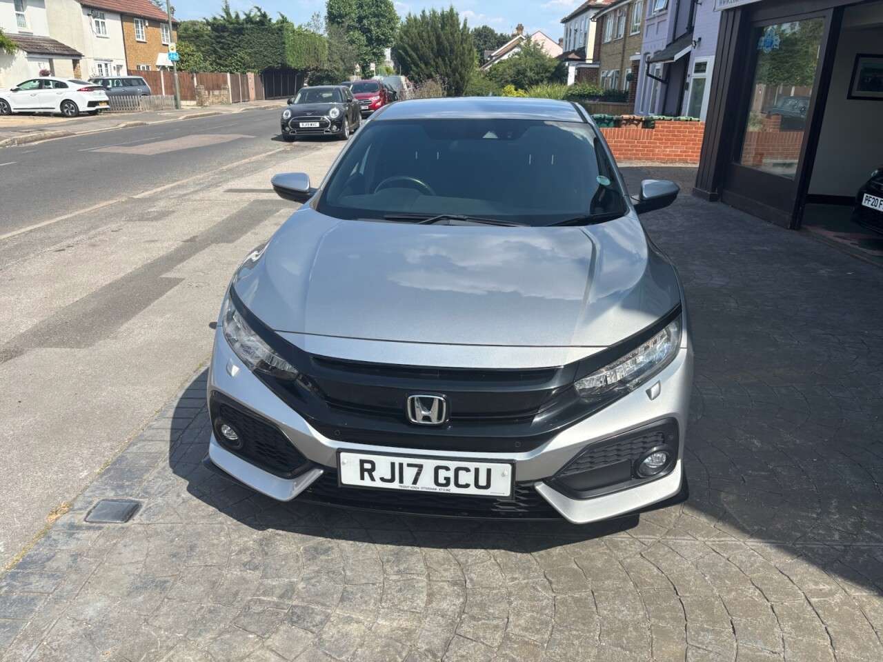 A 2017 HONDA CIVIC 1.5 VTEC Turbo Sport Hatchback 5dr Petrol CVT Euro 6 (s/s) (182 ps) SAT NAV A 2017 HONDA CIVIC 1.5 VTEC Turbo Sport Hatchback 5dr Petrol CVT Euro 6 (s/s) (182 ps) SAT NAV