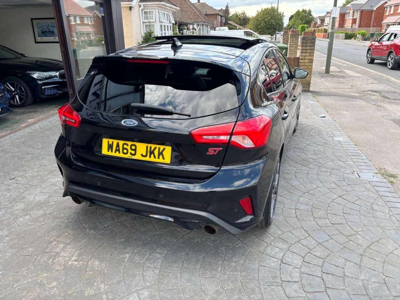 A 2019 FORD FOCUS 2.3T EcoBoost ST Hatchback 5dr Petrol Manual Euro 6 (s/s) (280 ps) HEATED S A 2019 FORD FOCUS 2.3T EcoBoost ST Hatchback 5dr Petrol Manual Euro 6 (s/s) (280 ps) HEATED S