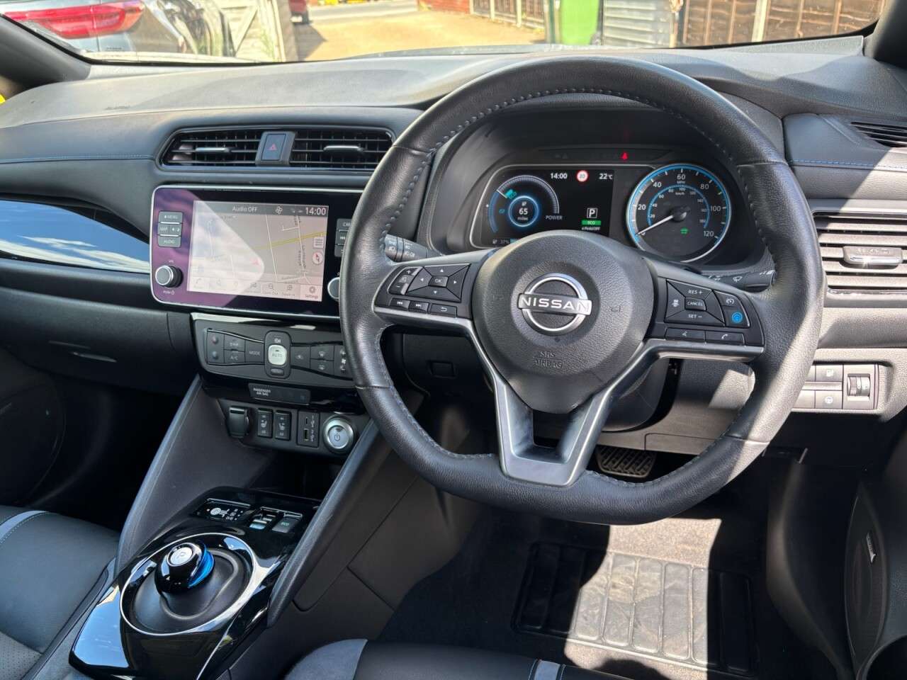 A 2023 NISSAN LEAF 39kWh Tekna Hatchback 5dr Electric Auto (150 ps) 1/2 LEATHER HEATED, SAT NA A 2023 NISSAN LEAF 39kWh Tekna Hatchback 5dr Electric Auto (150 ps) 1/2 LEATHER HEATED, SAT NA