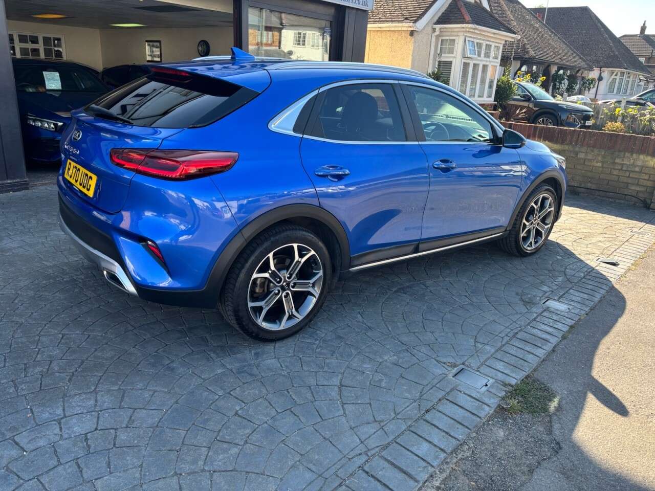 A 2021 KIA XCEED 1.0 T-GDi Edition SUV 5dr Petrol Manual Euro 6 (s/s) (118 bhp) APPLE CARPLA A 2021 KIA XCEED 1.0 T-GDi Edition SUV 5dr Petrol Manual Euro 6 (s/s) (118 bhp) APPLE CARPLA