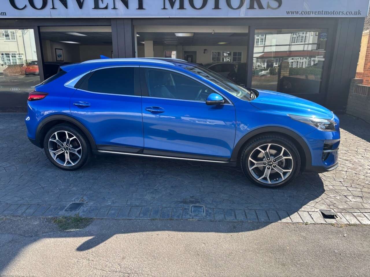 A 2021 KIA XCEED 1.0 T-GDi Edition SUV 5dr Petrol Manual Euro 6 (s/s) (118 bhp) APPLE CARPLA A 2021 KIA XCEED 1.0 T-GDi Edition SUV 5dr Petrol Manual Euro 6 (s/s) (118 bhp) APPLE CARPLA