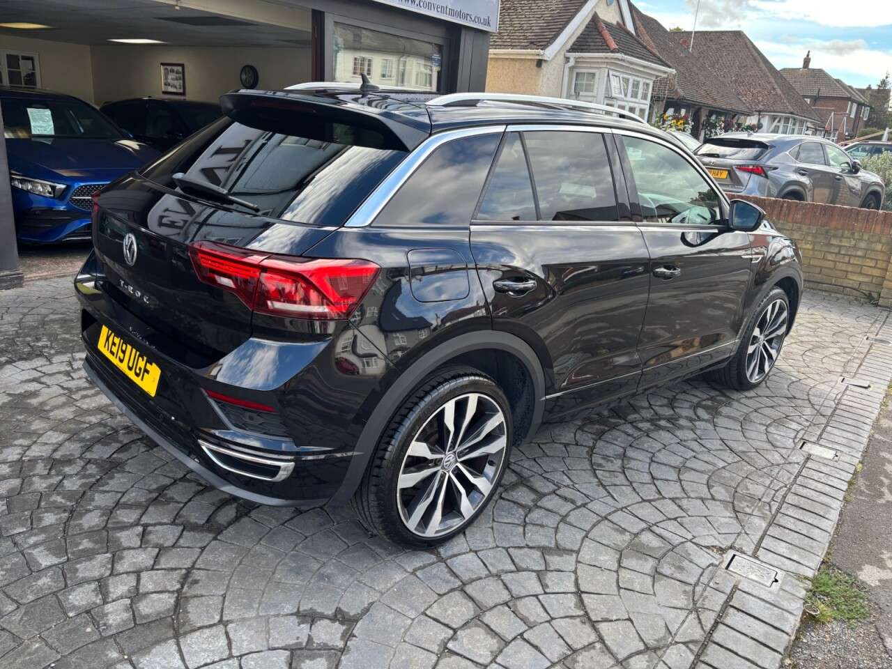 A 2019 VOLKSWAGEN T-ROC 1.5 TSI GPF EVO R-Line SUV 5dr Petrol DSG Euro 6 (s/s) (150 ps) REVERSING C A 2019 VOLKSWAGEN T-ROC 1.5 TSI GPF EVO R-Line SUV 5dr Petrol DSG Euro 6 (s/s) (150 ps) REVERSING C