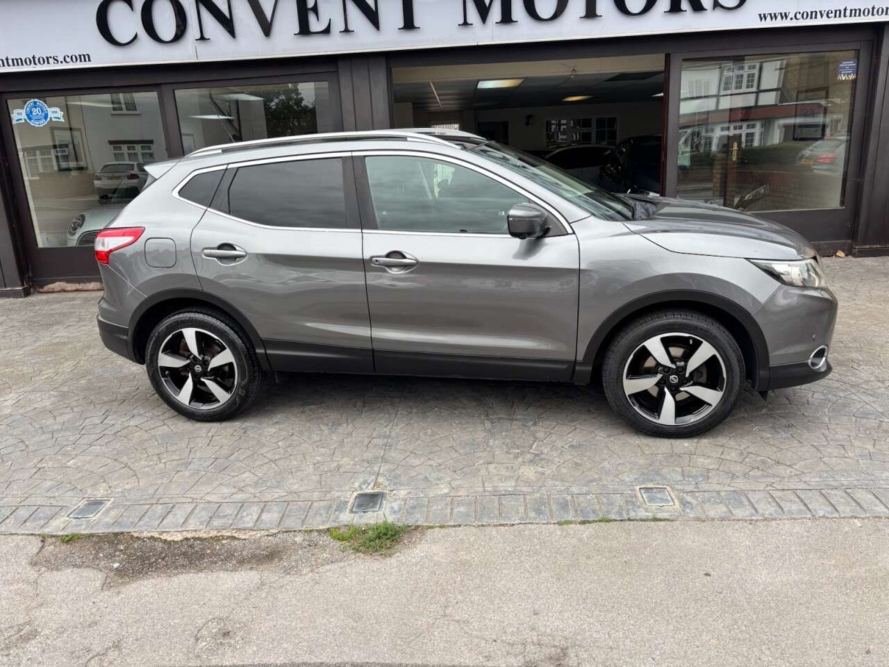 A 2015 NISSAN QASHQAI 1.5 dCi n-tec+ SUV 5dr Diesel Manual 2WD Euro 5 (s/s) (110 ps) PANO ROOF, C A 2015 NISSAN QASHQAI 1.5 dCi n-tec+ SUV 5dr Diesel Manual 2WD Euro 5 (s/s) (110 ps) PANO ROOF, C