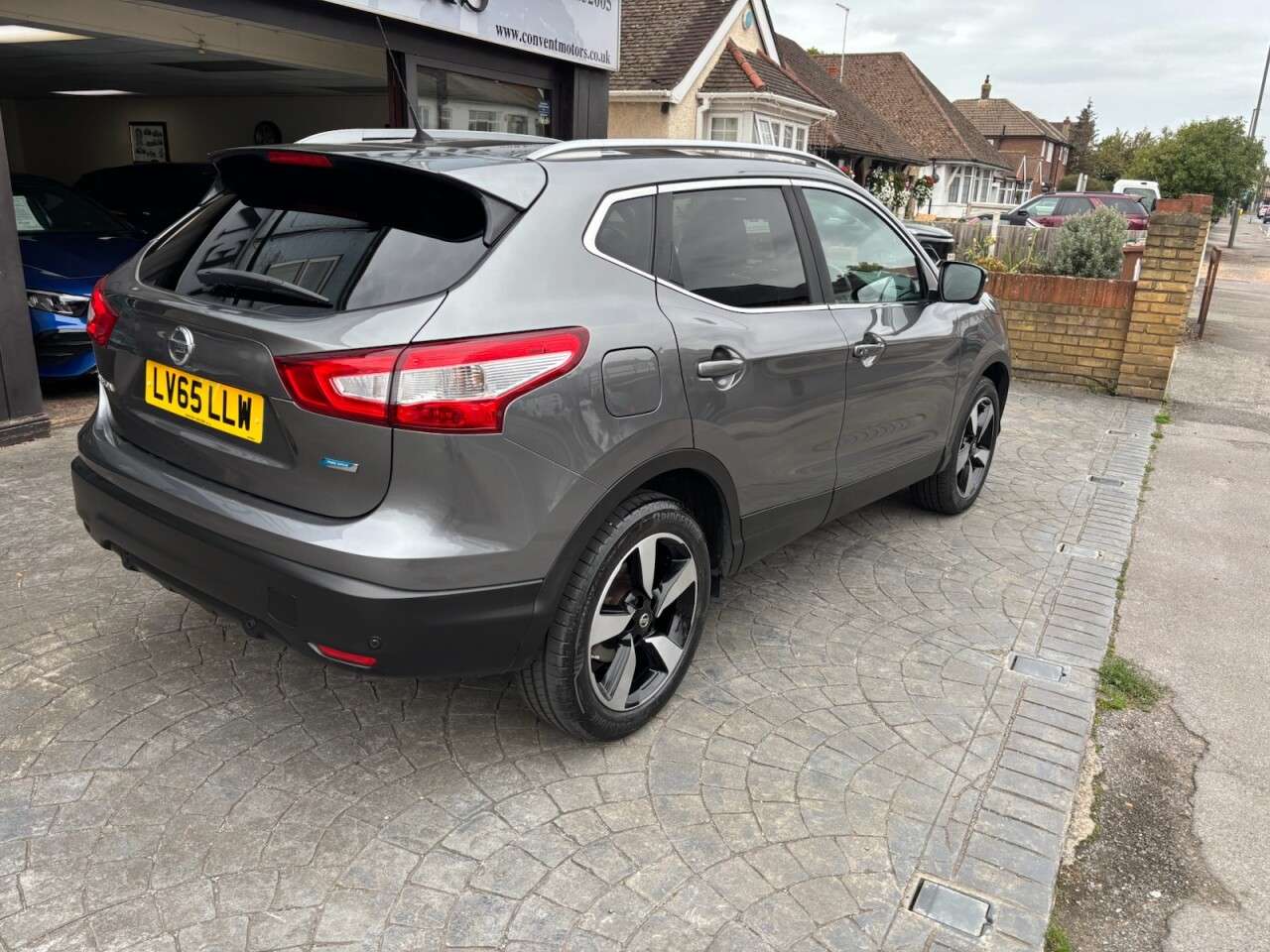 A 2015 NISSAN QASHQAI 1.5 dCi n-tec+ SUV 5dr Diesel Manual 2WD Euro 5 (s/s) (110 ps) PANO ROOF, C A 2015 NISSAN QASHQAI 1.5 dCi n-tec+ SUV 5dr Diesel Manual 2WD Euro 5 (s/s) (110 ps) PANO ROOF, C