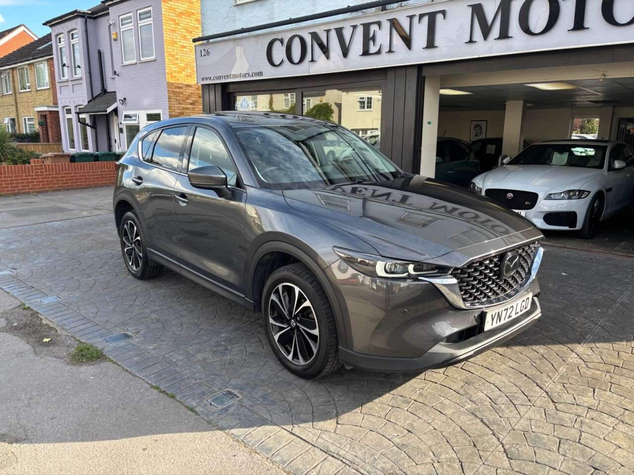 A 2022 MAZDA CX-5 2.0 SKYACTIV-G Sport Edition SUV 5dr Petrol Auto Euro 6 (s/s) (165 ps) SUNR A 2022 MAZDA CX-5 2.0 SKYACTIV-G Sport Edition SUV 5dr Petrol Auto Euro 6 (s/s) (165 ps) SUNR