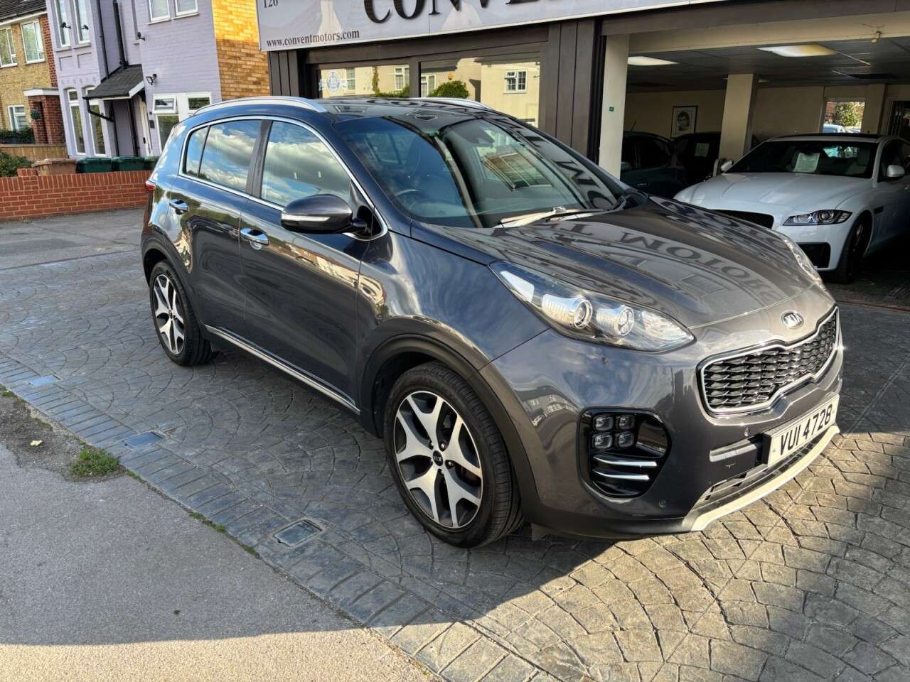 A 2018 KIA SPORTAGE 1.7 CRDi GT-Line SUV 5dr Diesel DCT Euro 6 (s/s) (139 bhp) GREY/BLACK LEATH A 2018 KIA SPORTAGE 1.7 CRDi GT-Line SUV 5dr Diesel DCT Euro 6 (s/s) (139 bhp) GREY/BLACK LEATH
