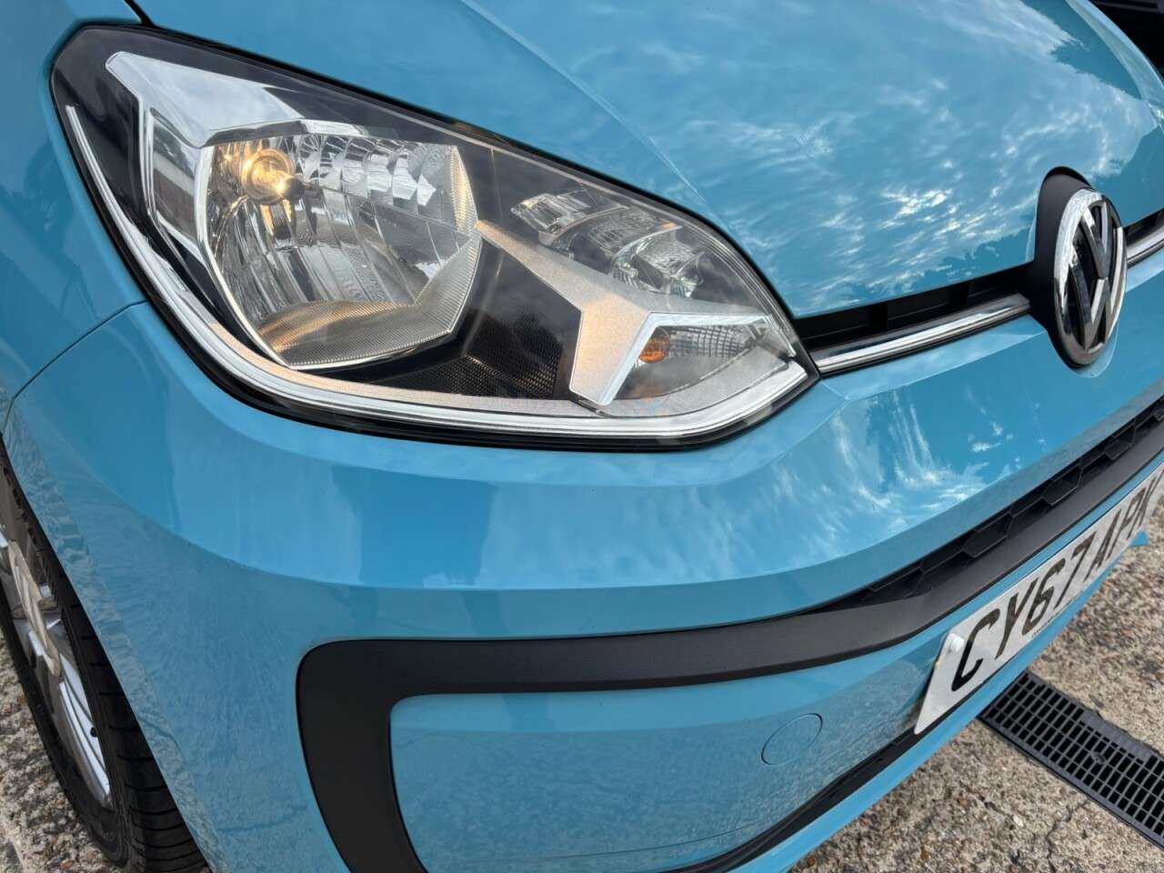 2017 VOLKSWAGEN UP! 2017 VOLKSWAGEN UP!