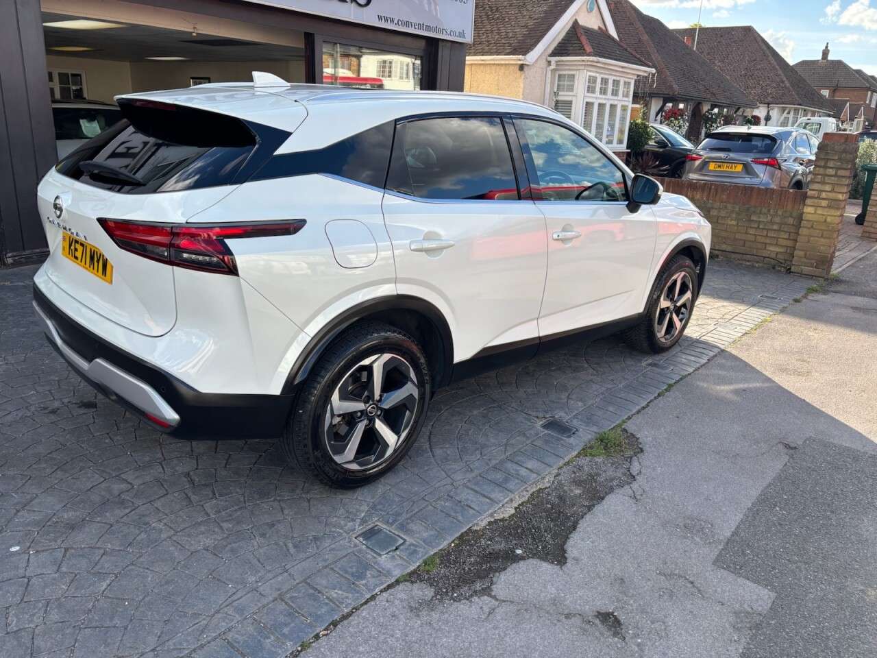 A 2021 NISSAN QASHQAI 1.3 DIG-T MHEV Premiere Edition SUV 5dr Petrol Hybrid XTRON Euro 6 (s/s) (1 A 2021 NISSAN QASHQAI 1.3 DIG-T MHEV Premiere Edition SUV 5dr Petrol Hybrid XTRON Euro 6 (s/s) (1
