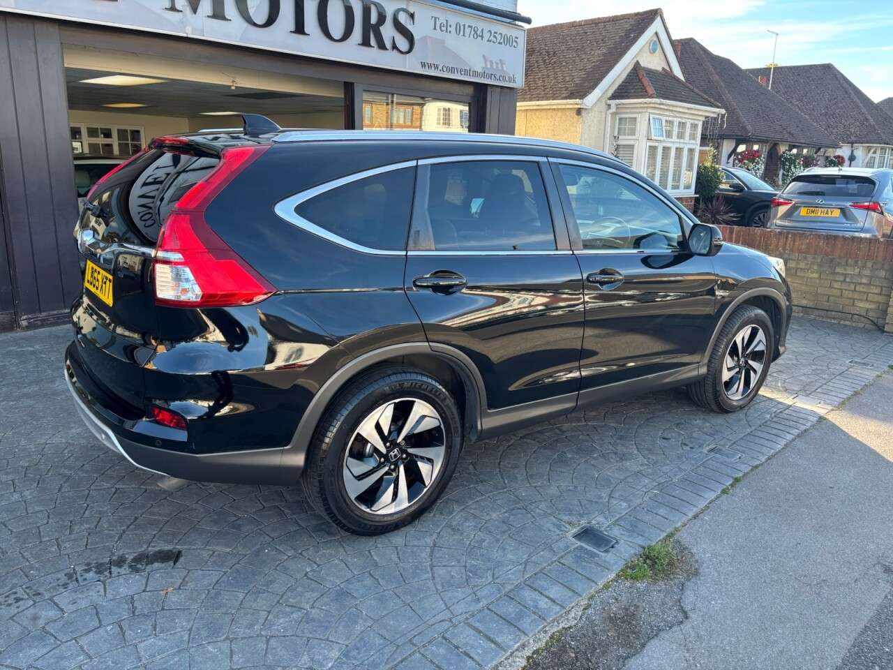 A 2016 HONDA CR-V 2.0 i-VTEC EX SUV 5dr Petrol Auto 4WD Euro 6 (155 ps) FULL LEATHER HEATED, A 2016 HONDA CR-V 2.0 i-VTEC EX SUV 5dr Petrol Auto 4WD Euro 6 (155 ps) FULL LEATHER HEATED,