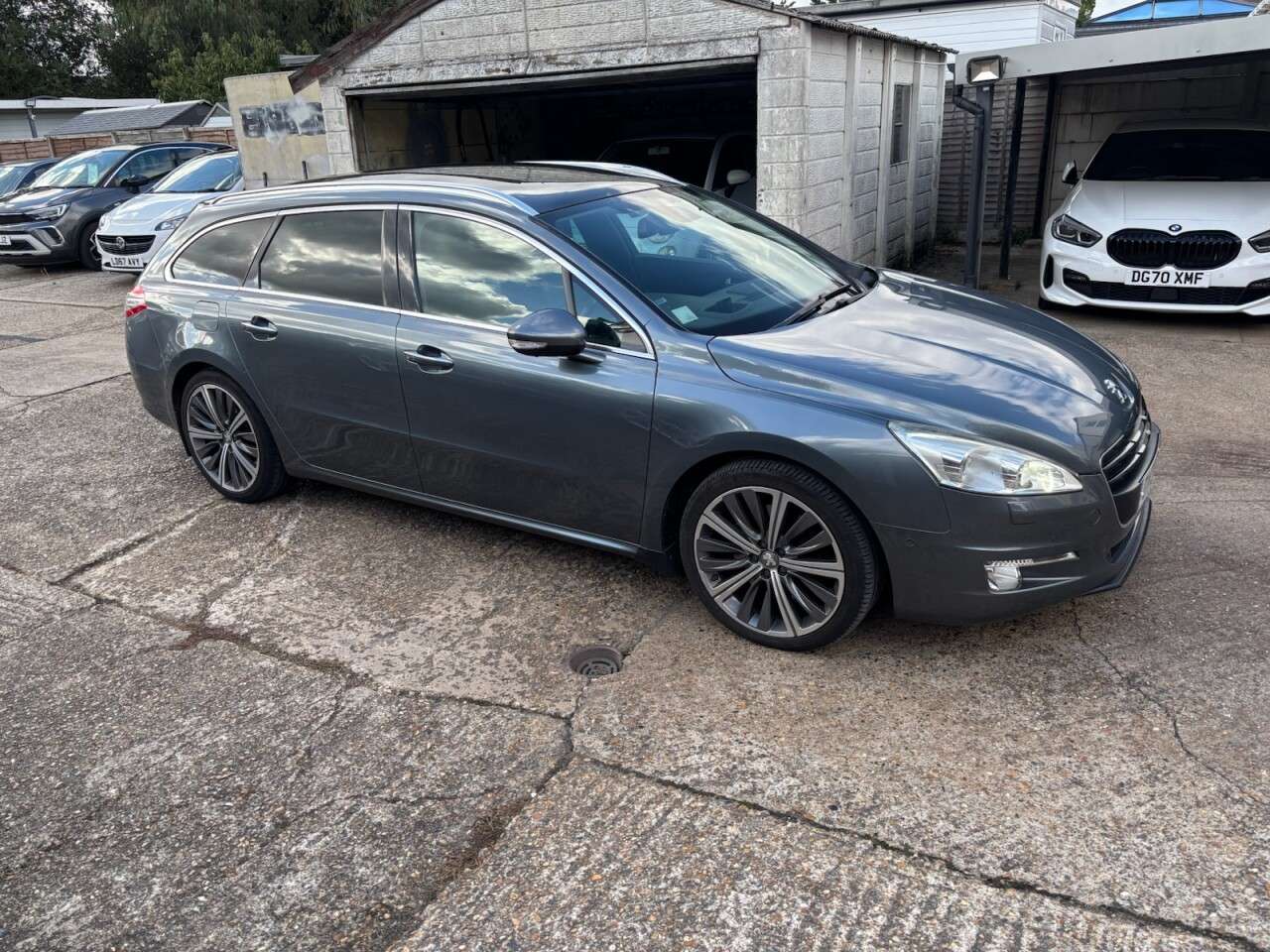 A 2013 PEUGEOT 508 SW 2.2 HDi GT Estate 5dr Diesel Auto Euro 5 (200 ps) FULL LEATHER HEATED, PANO A 2013 PEUGEOT 508 SW 2.2 HDi GT Estate 5dr Diesel Auto Euro 5 (200 ps) FULL LEATHER HEATED, PANO