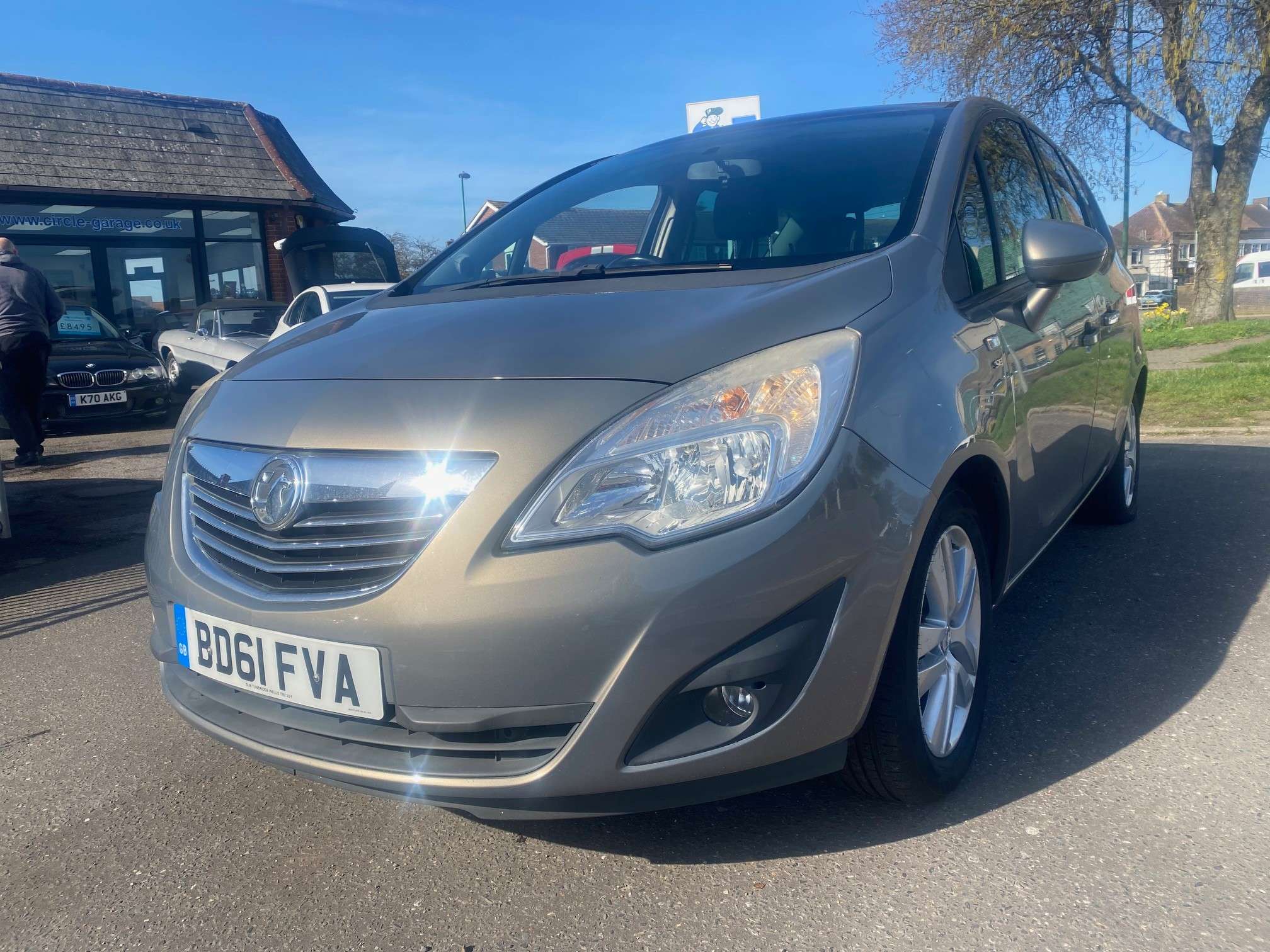 A 2011 VAUXHALL MERIVA 1.4 16V SE MPV 5dr Petrol Manual Euro 5 (100 ps) A 2011 VAUXHALL MERIVA 1.4 16V SE MPV 5dr Petrol Manual Euro 5 (100 ps)