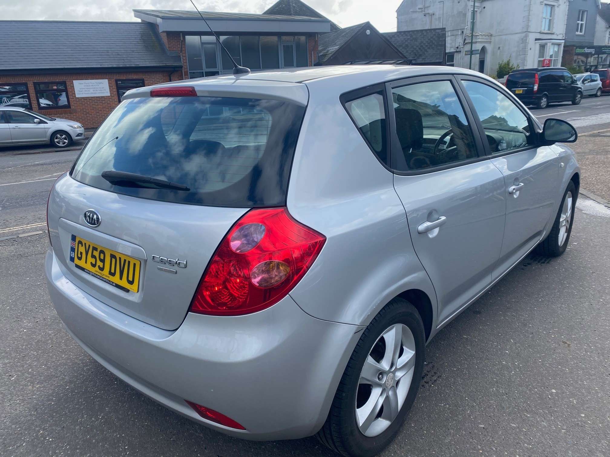 A 2009 KIA CEED 1.4 SR7 Hatchback 5dr Petrol Manual (145 g/km, 103 bhp) A 2009 KIA CEED 1.4 SR7 Hatchback 5dr Petrol Manual (145 g/km, 103 bhp)