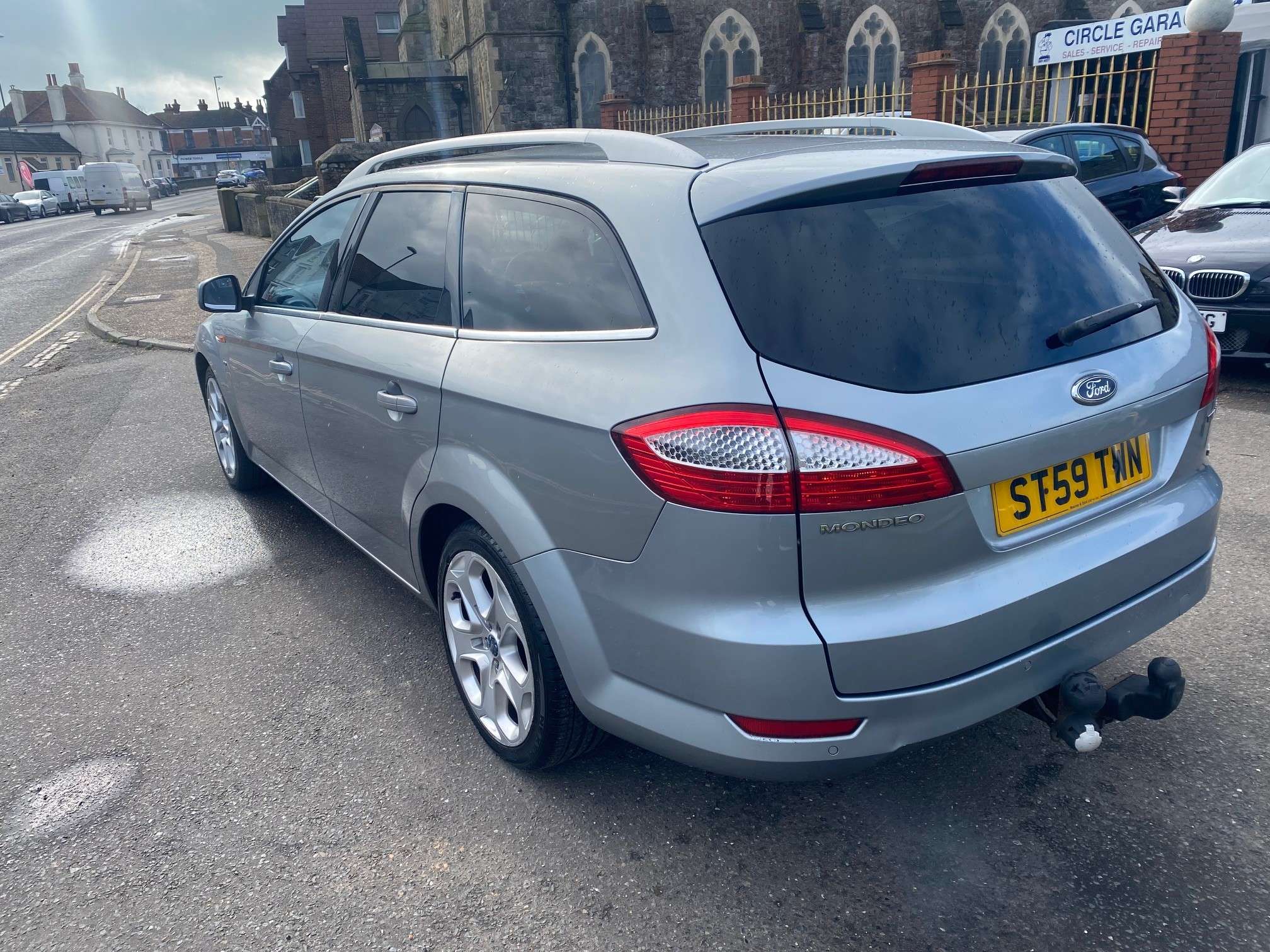 A 2010 FORD MONDEO 2.0 TDCi Titanium Estate 5dr Diesel Manual (154 g/km, 138 bhp) A 2010 FORD MONDEO 2.0 TDCi Titanium Estate 5dr Diesel Manual (154 g/km, 138 bhp)