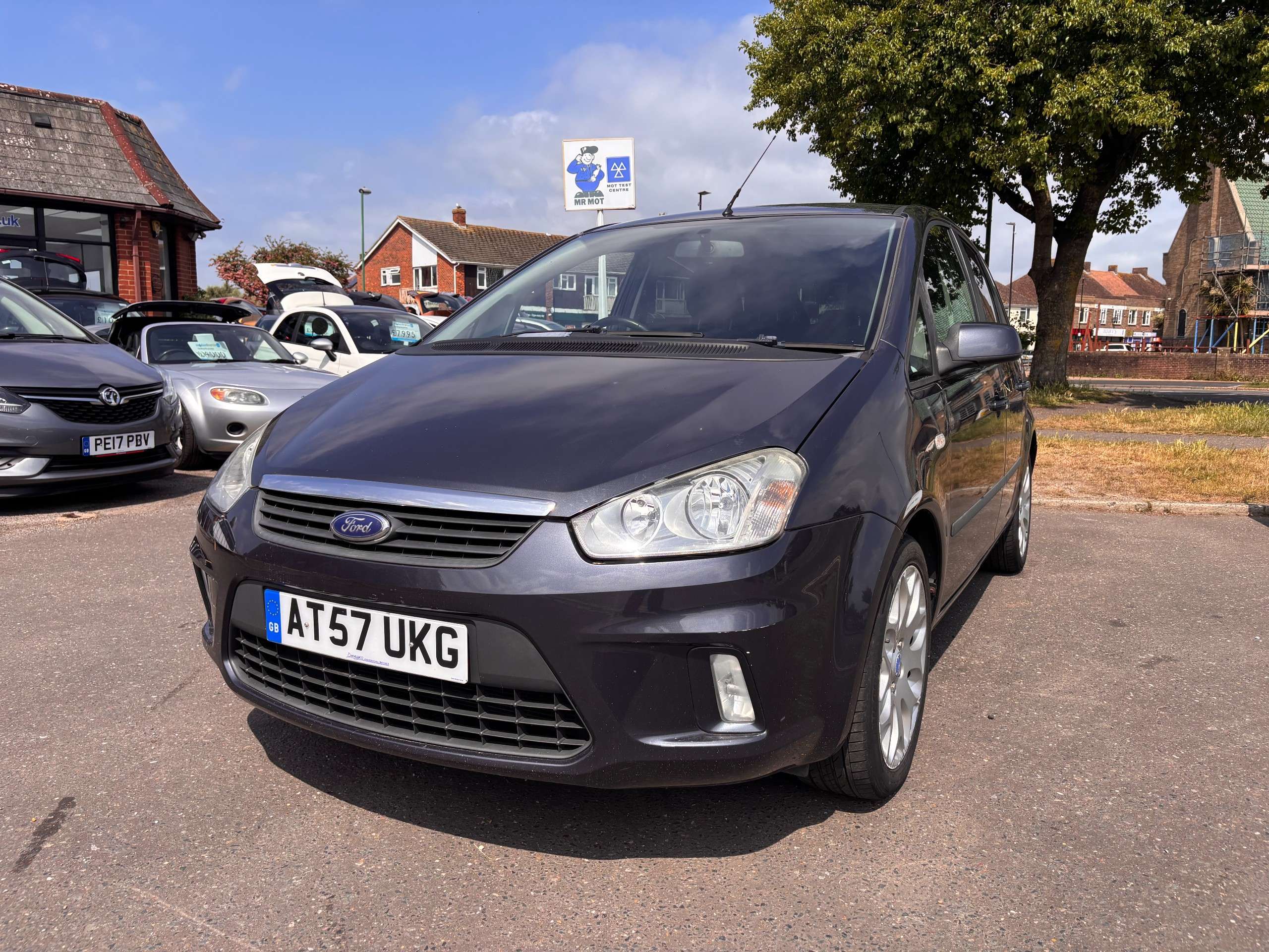 A 2008 FORD C-MAX ZETEC 5-Door A 2008 FORD C-MAX ZETEC 5-Door