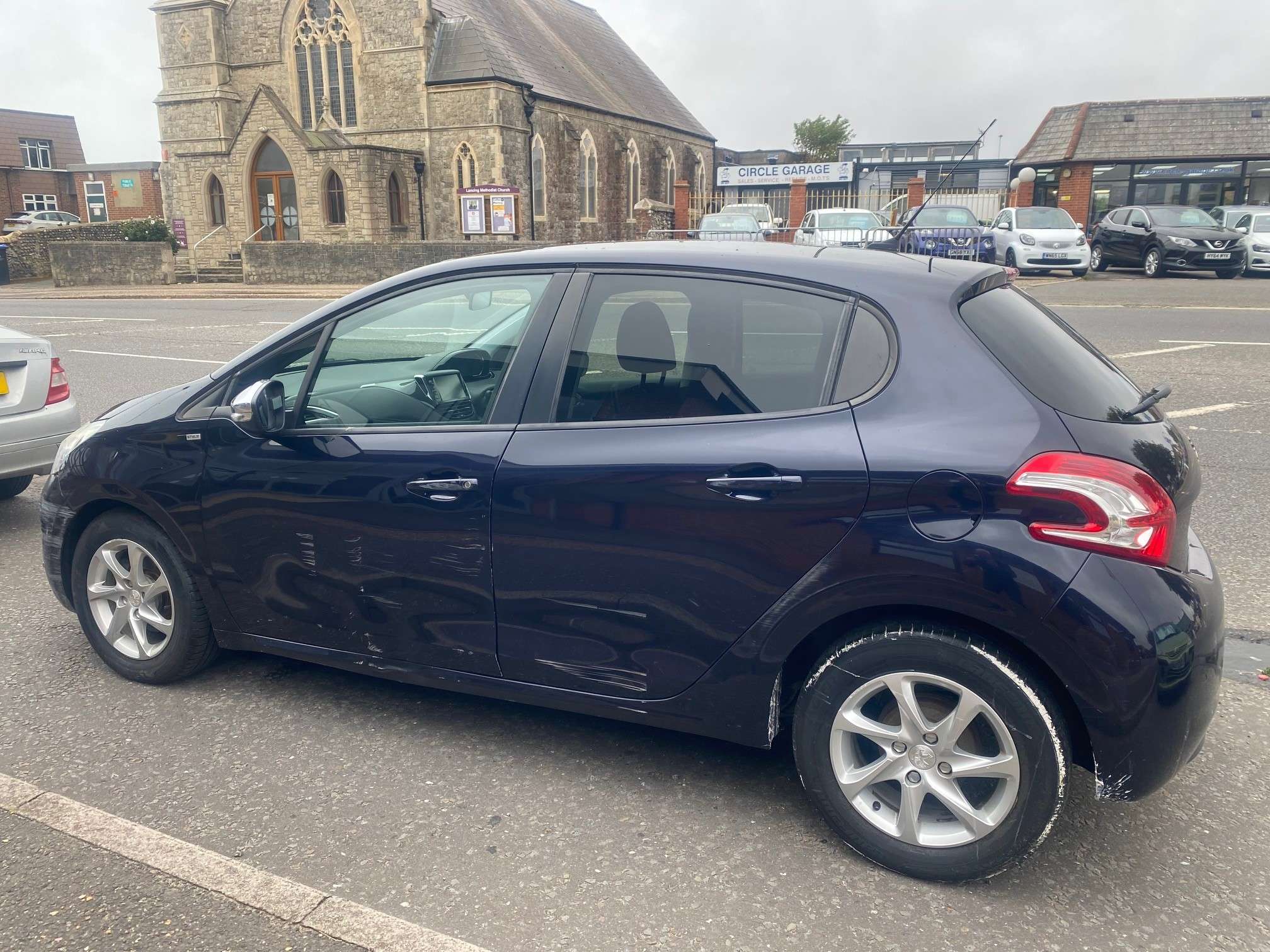 A 2014 PEUGEOT 208 1.2 VTi PureTech Style Hatchback 5dr Petrol Manual Euro 5 (82 ps) A 2014 PEUGEOT 208 1.2 VTi PureTech Style Hatchback 5dr Petrol Manual Euro 5 (82 ps)