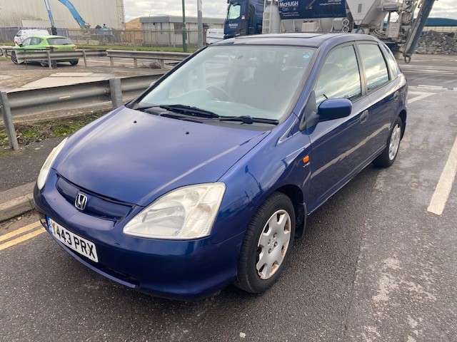 A 2001 HONDA CIVIC SE 5-Door A 2001 HONDA CIVIC SE 5-Door