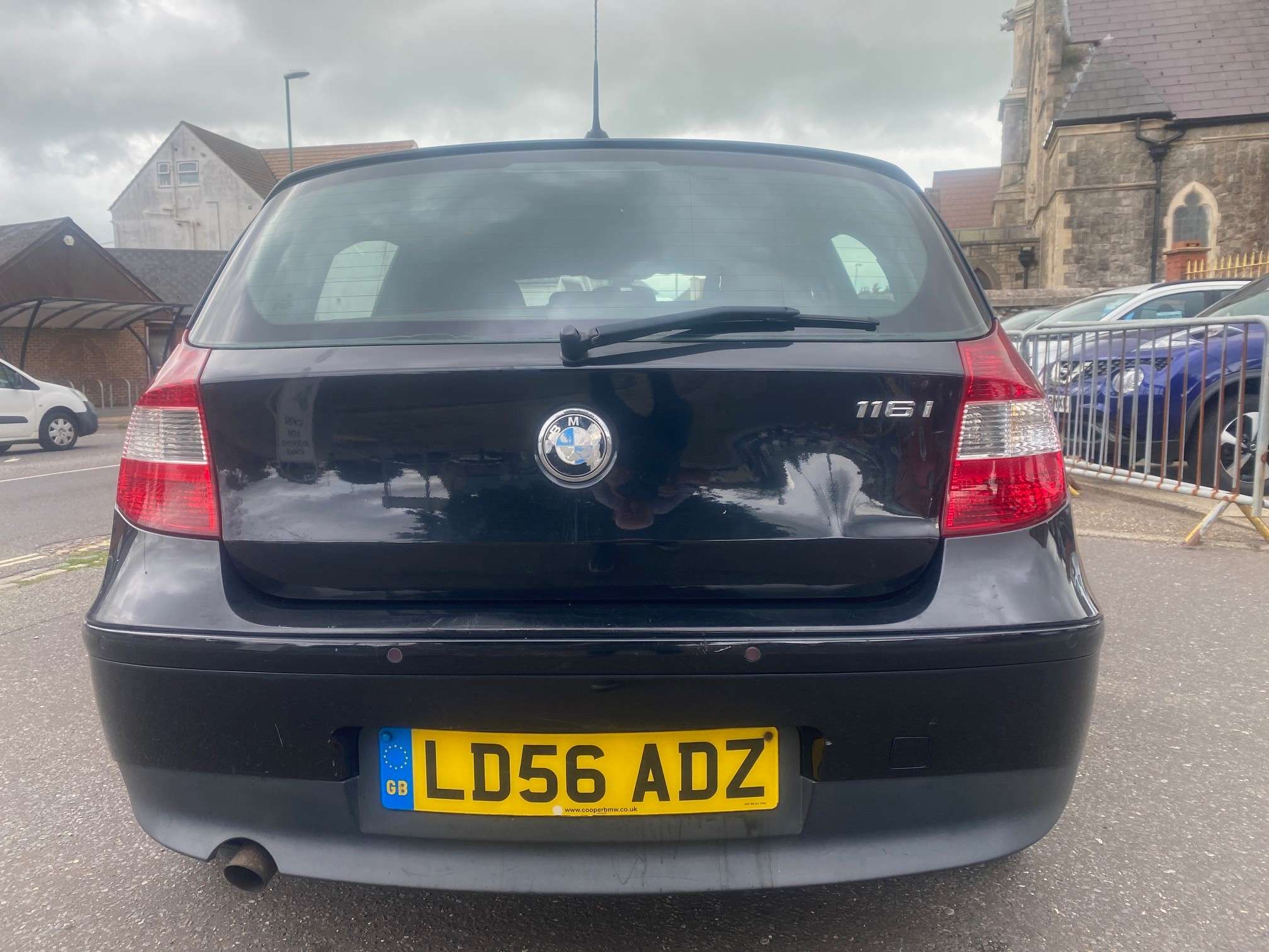 A 2006 BMW 1 SERIES 1.6 116i ES Hatchback 5dr Petrol Manual Euro 4 (115 ps) A 2006 BMW 1 SERIES 1.6 116i ES Hatchback 5dr Petrol Manual Euro 4 (115 ps)