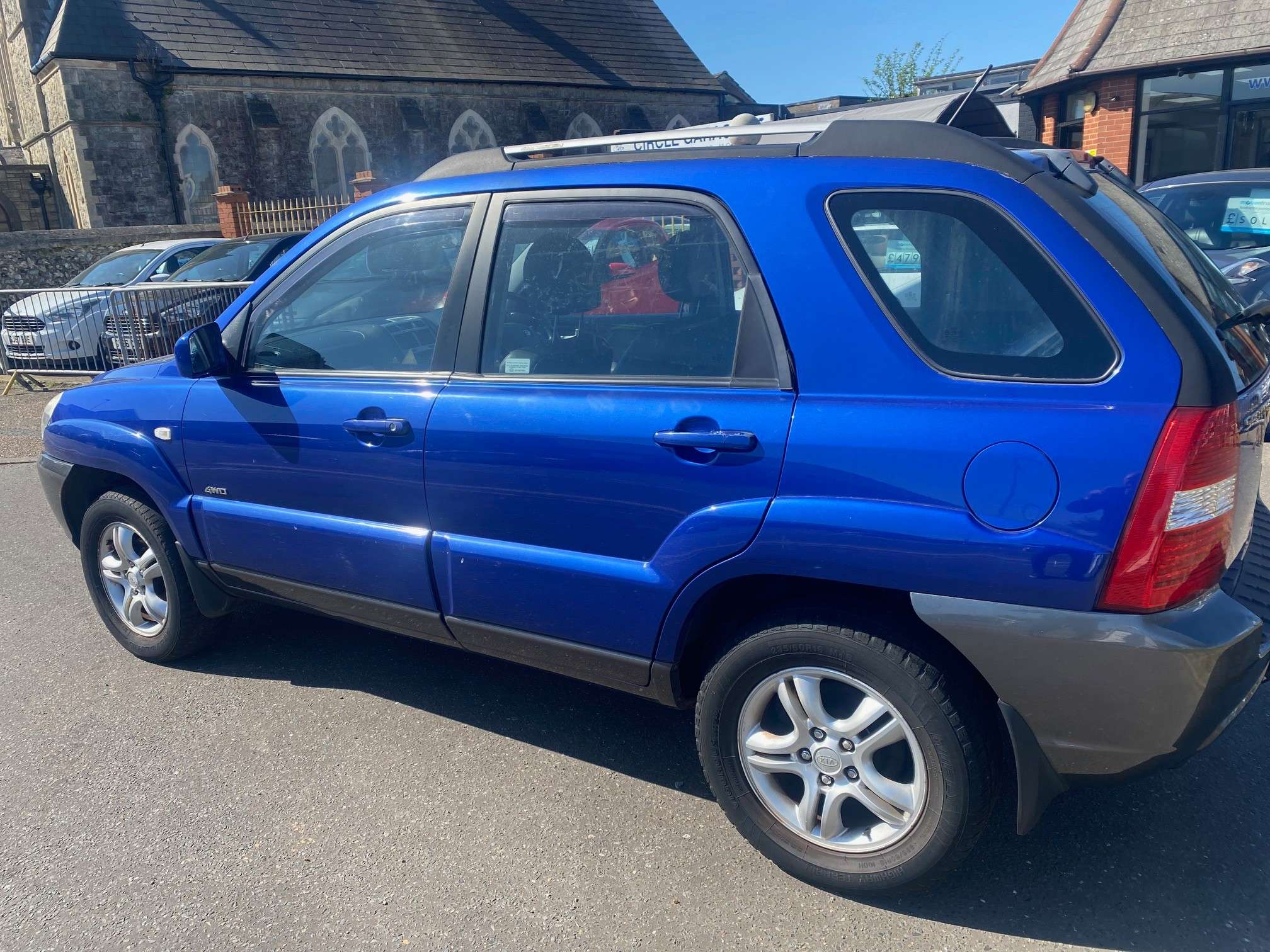 A 2006 KIA SPORTAGE 2.0 XE SUV 5dr Petrol Manual (194 g/km, 140 bhp) A 2006 KIA SPORTAGE 2.0 XE SUV 5dr Petrol Manual (194 g/km, 140 bhp)