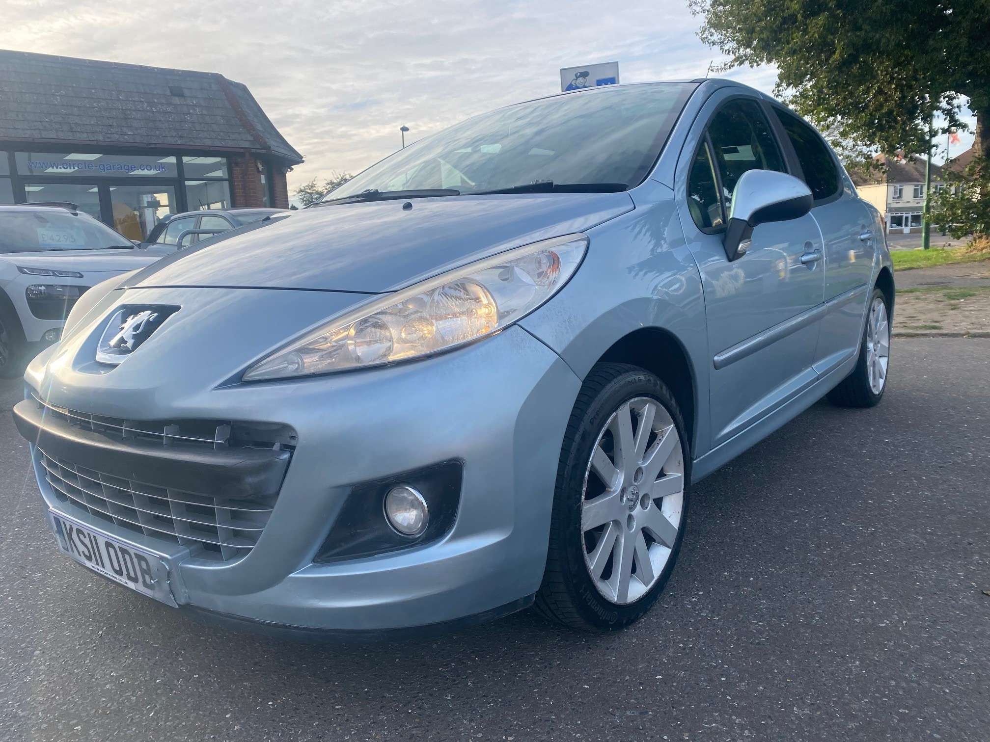 2011 PEUGEOT 207 2011 PEUGEOT 207