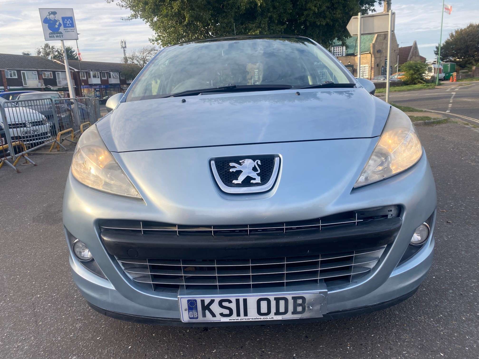 2011 PEUGEOT 207 2011 PEUGEOT 207