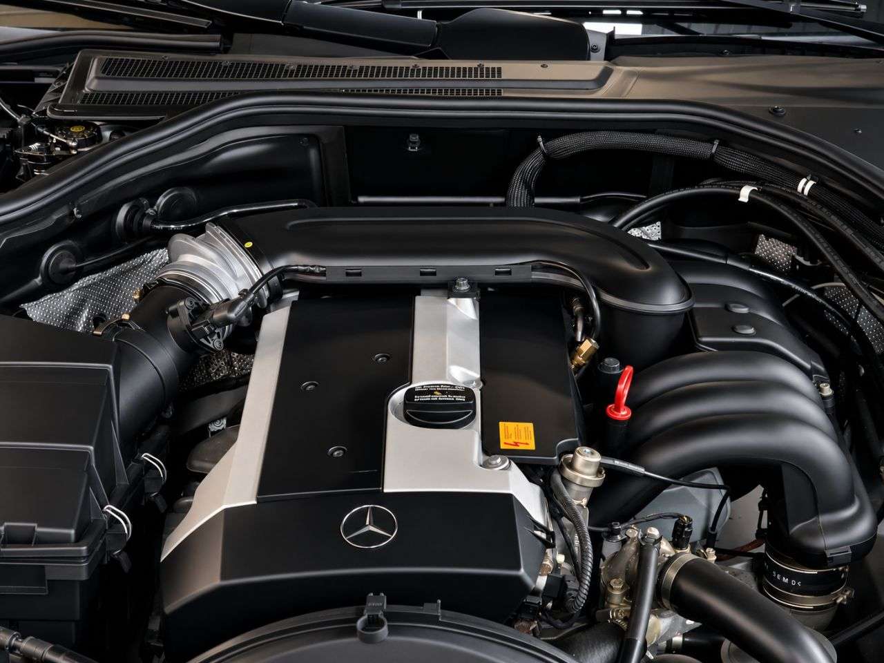 A 1997 MERCEDES-BENZ S-CLASS S280 2.8 4d 190 BHP 9850 MILES | RARE W140 S CLASS A 1997 MERCEDES-BENZ S-CLASS S280 2.8 4d 190 BHP 9850 MILES | RARE W140 S CLASS