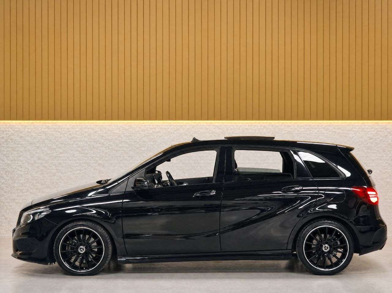 2017 MERCEDES-BENZ B-CLASS 2017 MERCEDES-BENZ B-CLASS