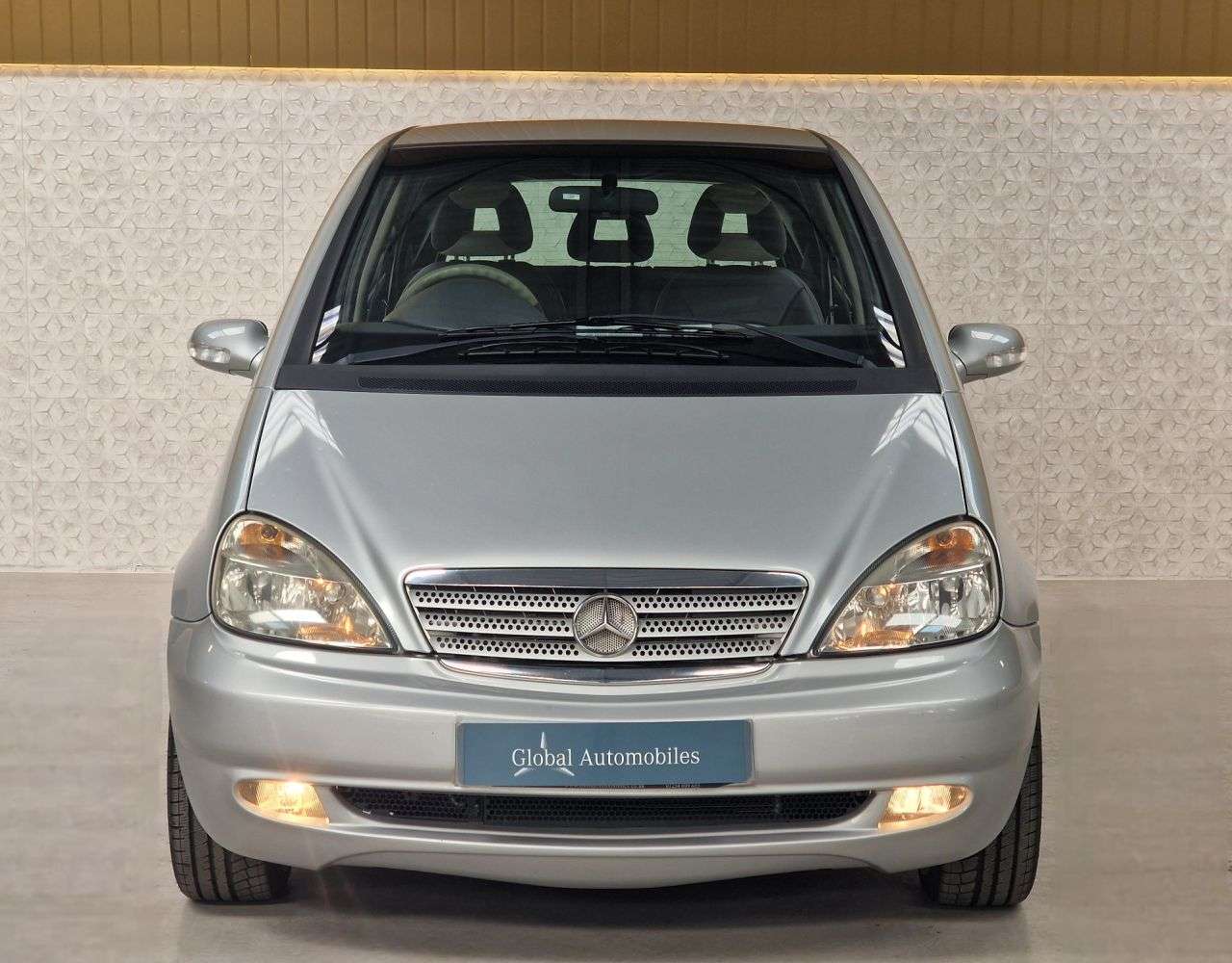 A 2002 MERCEDES-BENZ A-CLASS A210 EVOLUTION SWB 2.1 5d 141 BHP RARE MODEL | SUPER LOW MILEAGE A 2002 MERCEDES-BENZ A-CLASS A210 EVOLUTION SWB 2.1 5d 141 BHP RARE MODEL | SUPER LOW MILEAGE