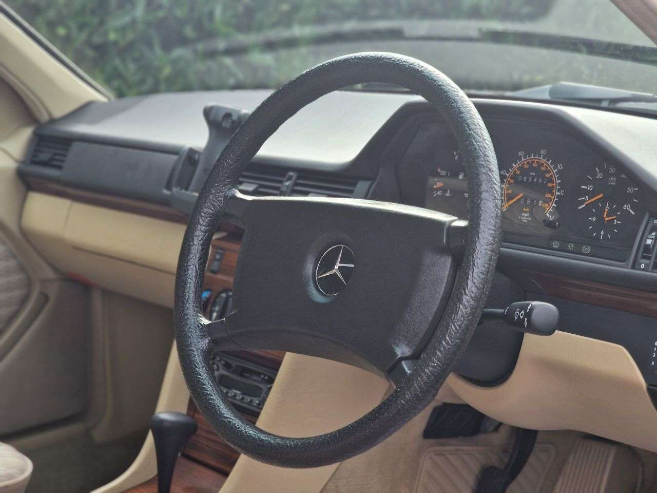 1990 MERCEDES-BENZ E-CLASS 1990 MERCEDES-BENZ E-CLASS