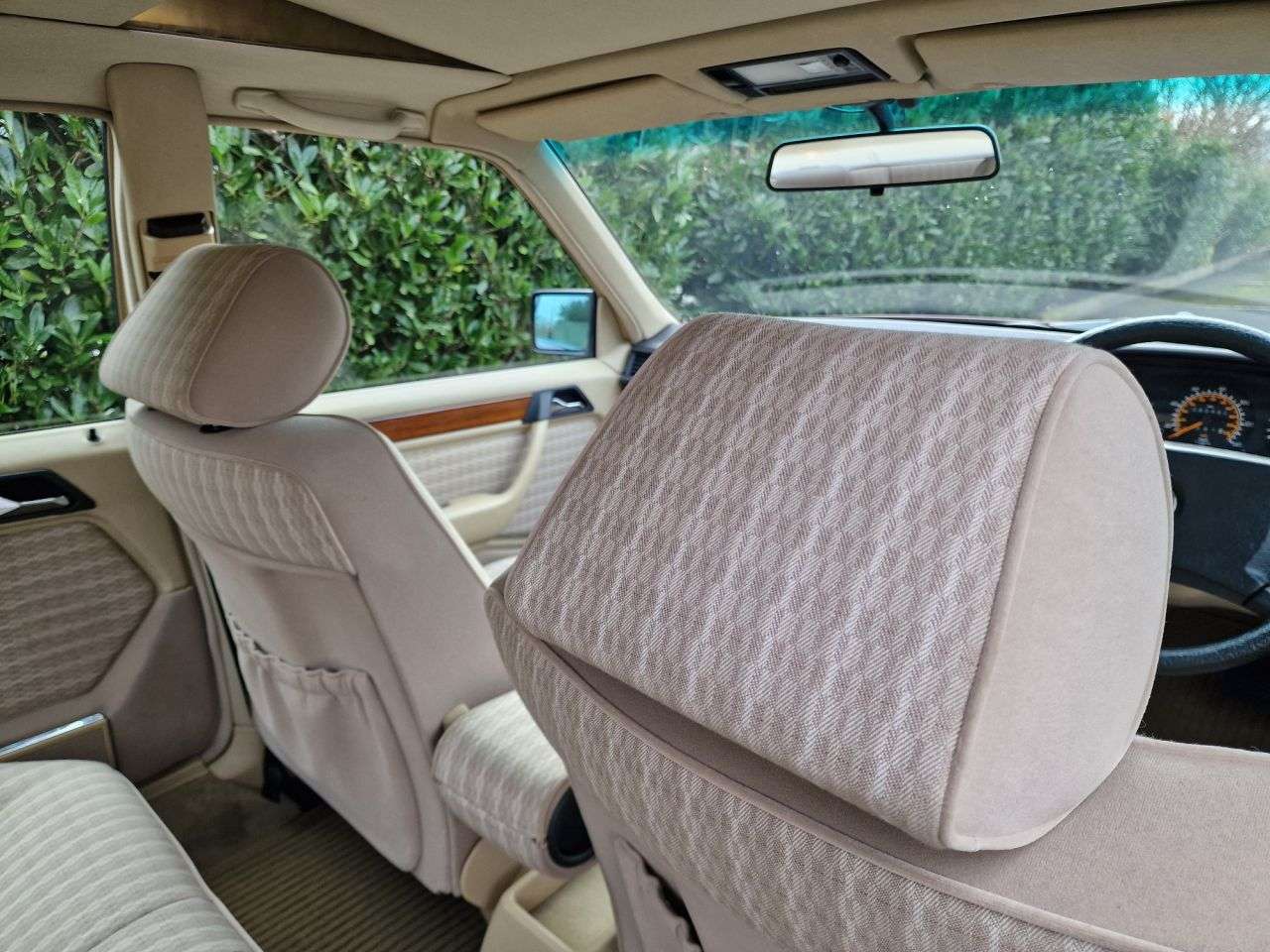 1990 MERCEDES-BENZ E-CLASS 1990 MERCEDES-BENZ E-CLASS