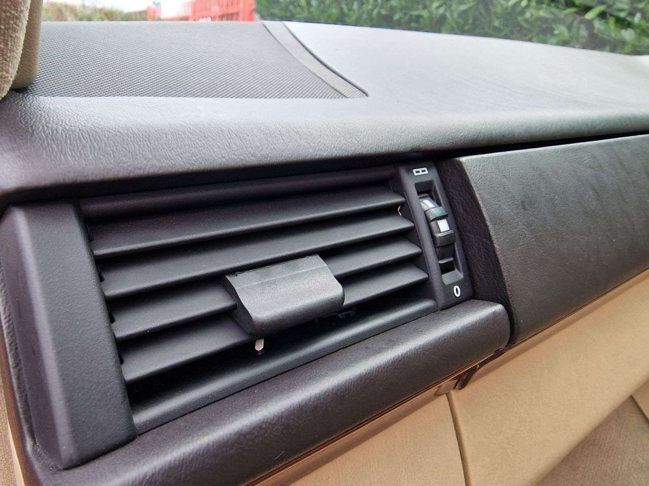 1990 MERCEDES-BENZ E-CLASS 1990 MERCEDES-BENZ E-CLASS