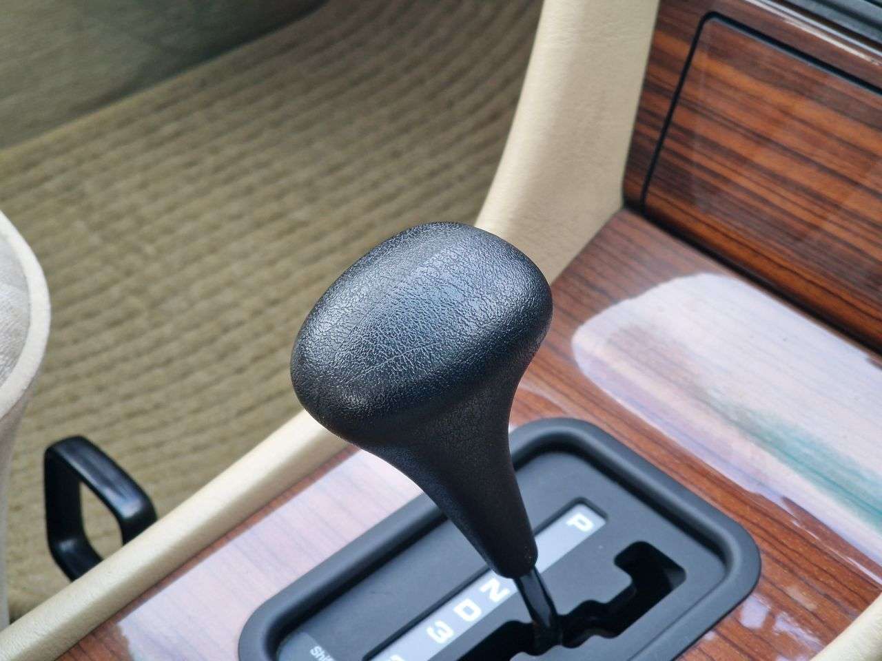 1990 MERCEDES-BENZ E-CLASS 1990 MERCEDES-BENZ E-CLASS