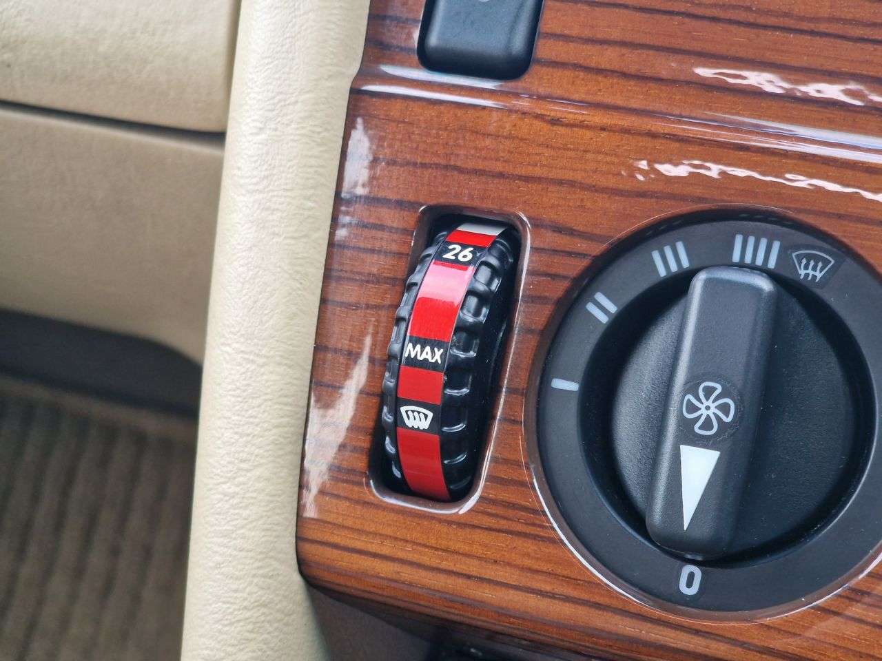 1990 MERCEDES-BENZ E-CLASS 1990 MERCEDES-BENZ E-CLASS