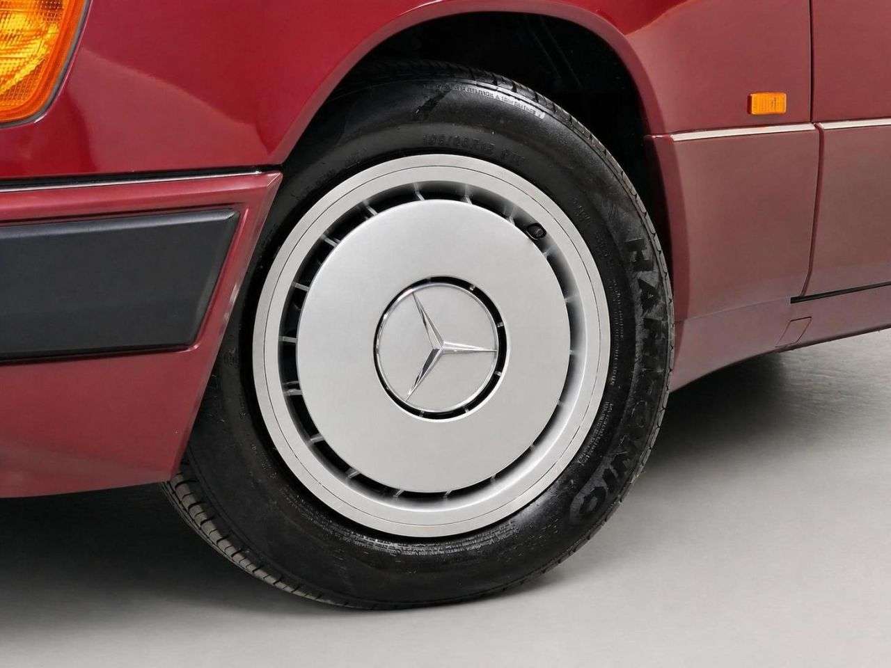 1990 MERCEDES-BENZ E-CLASS 1990 MERCEDES-BENZ E-CLASS