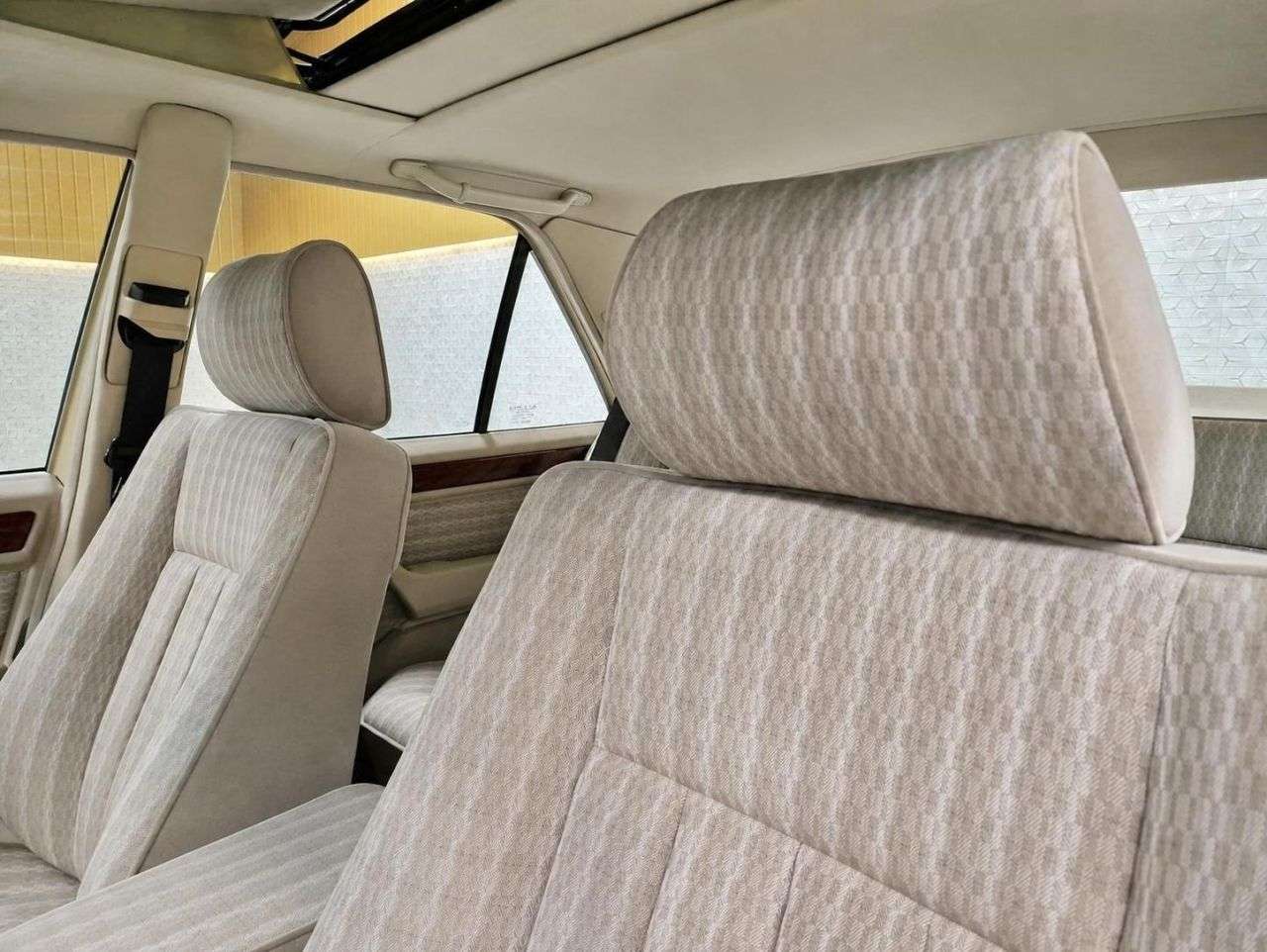 1990 MERCEDES-BENZ E-CLASS 1990 MERCEDES-BENZ E-CLASS