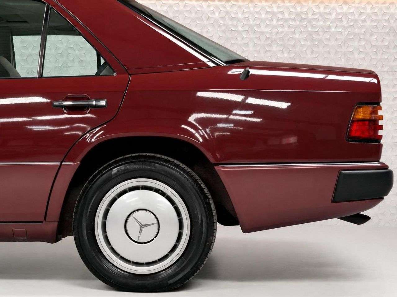 1990 MERCEDES-BENZ E-CLASS 1990 MERCEDES-BENZ E-CLASS