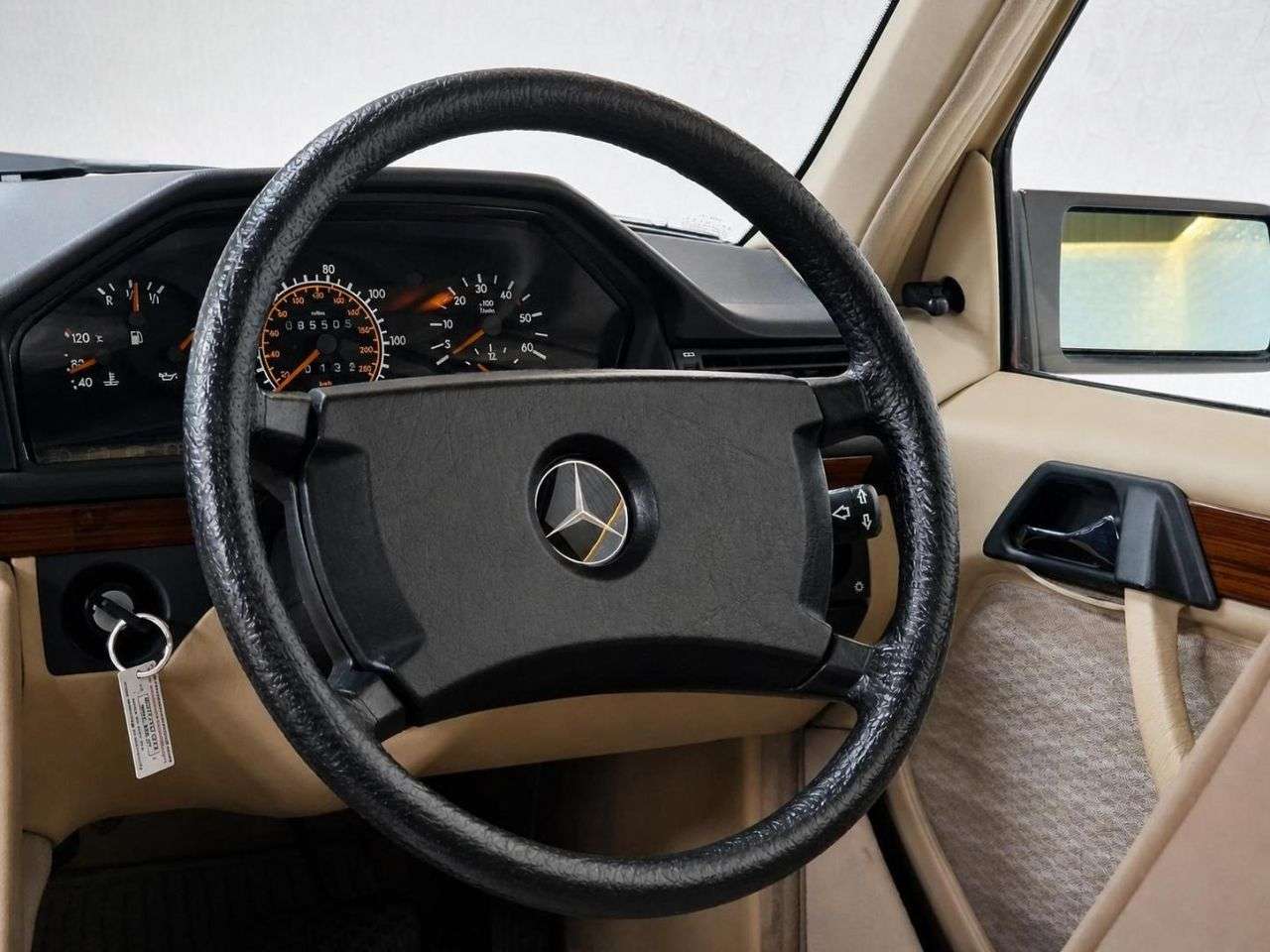 1990 MERCEDES-BENZ E-CLASS 1990 MERCEDES-BENZ E-CLASS