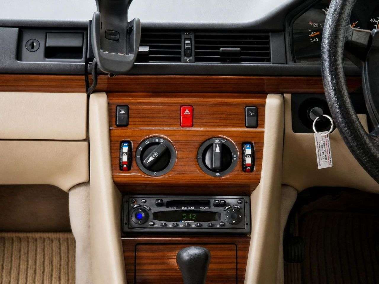 1990 MERCEDES-BENZ E-CLASS 1990 MERCEDES-BENZ E-CLASS