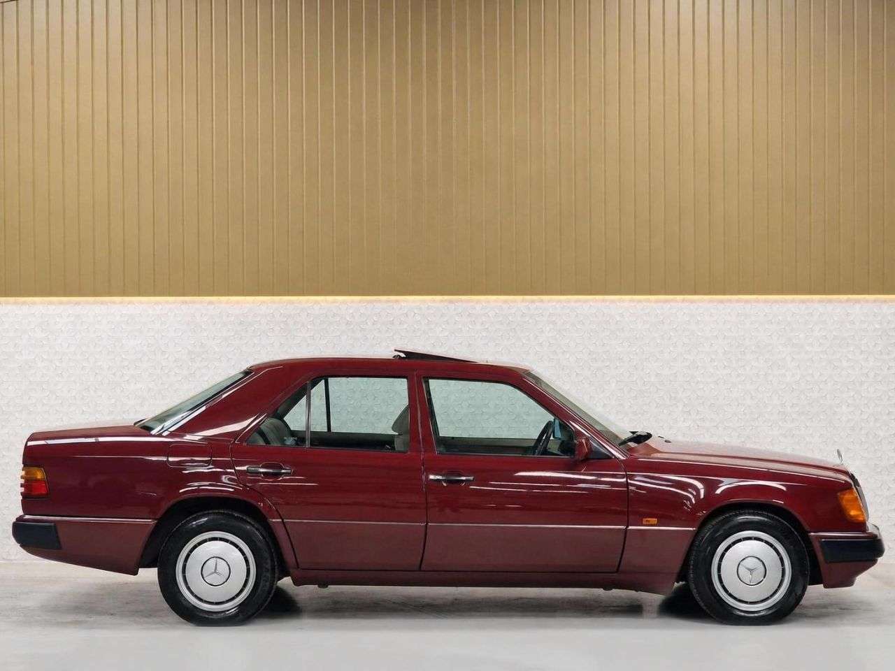 1990 MERCEDES-BENZ E-CLASS 1990 MERCEDES-BENZ E-CLASS