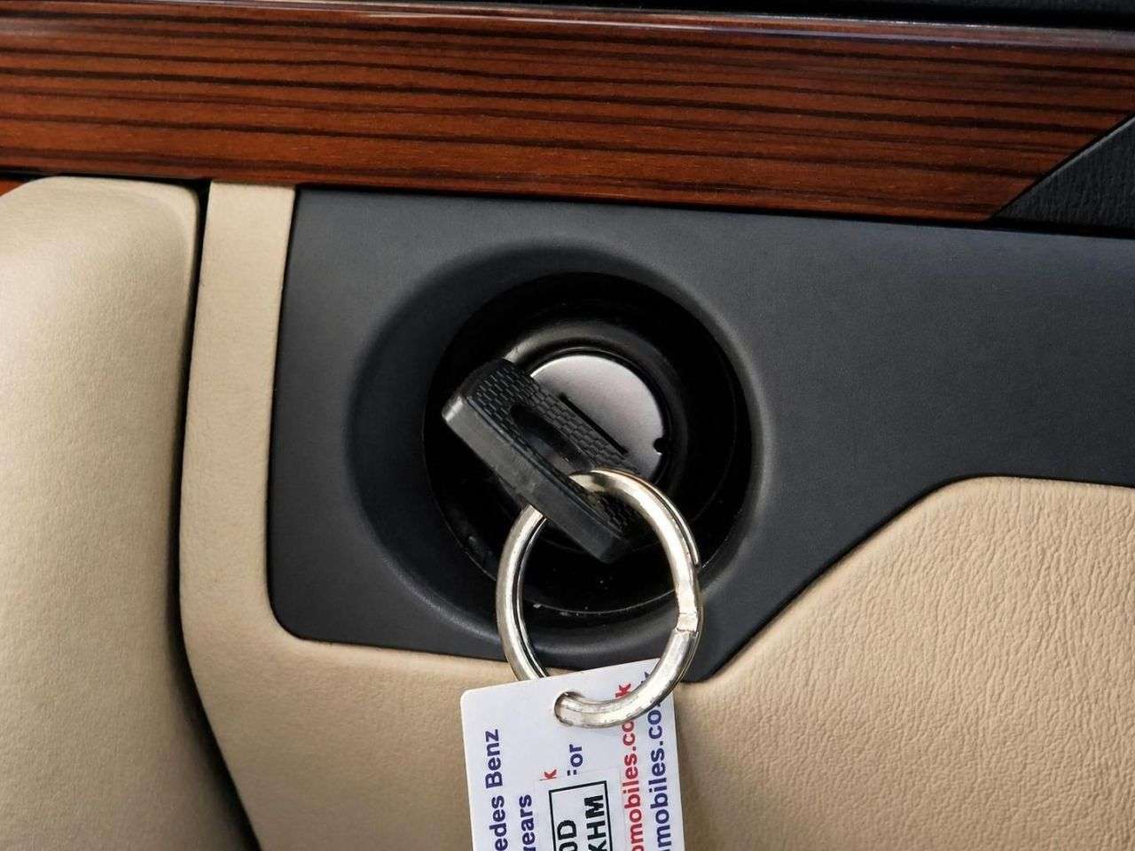 1990 MERCEDES-BENZ E-CLASS 1990 MERCEDES-BENZ E-CLASS
