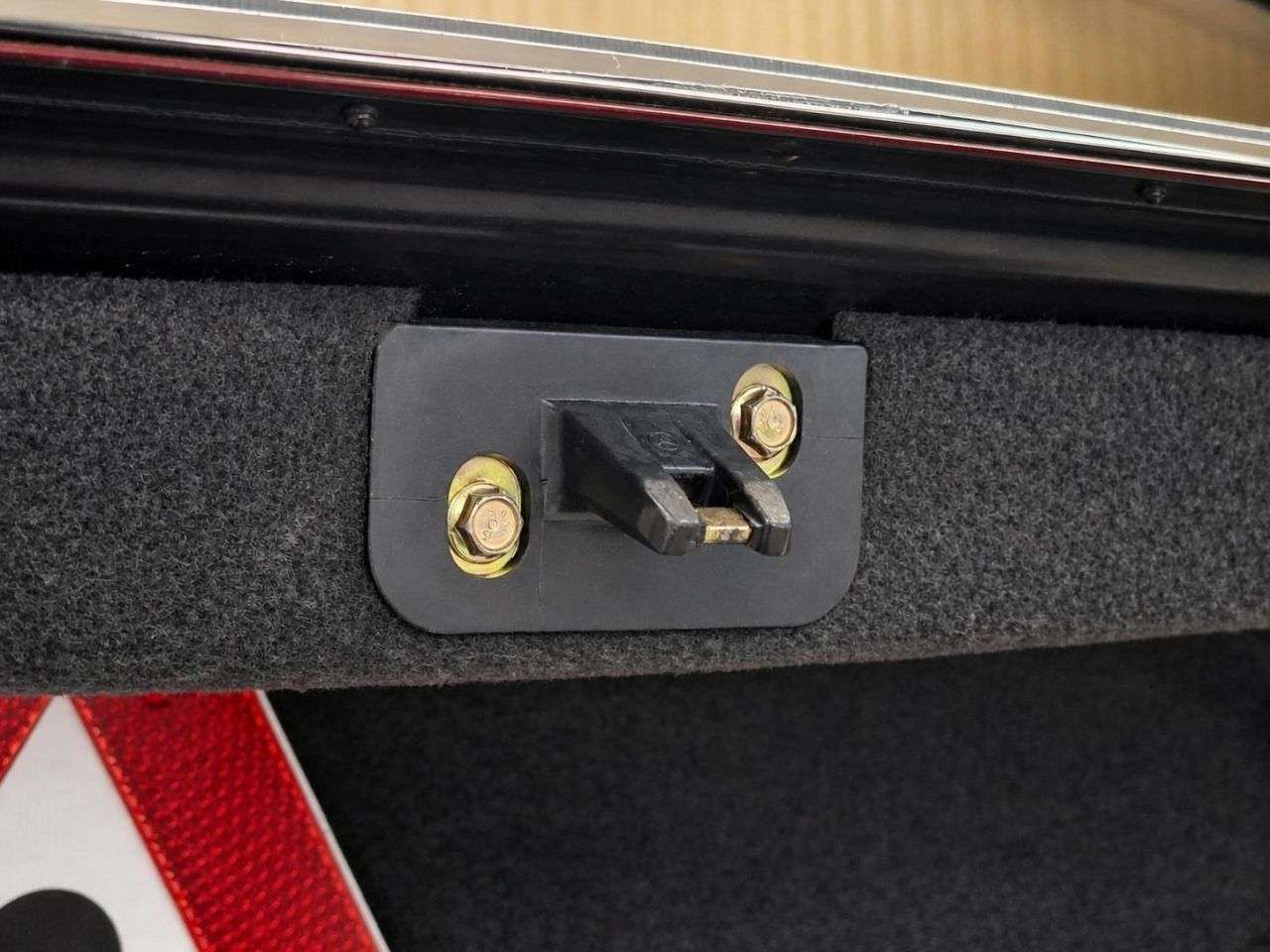 1990 MERCEDES-BENZ E-CLASS 1990 MERCEDES-BENZ E-CLASS