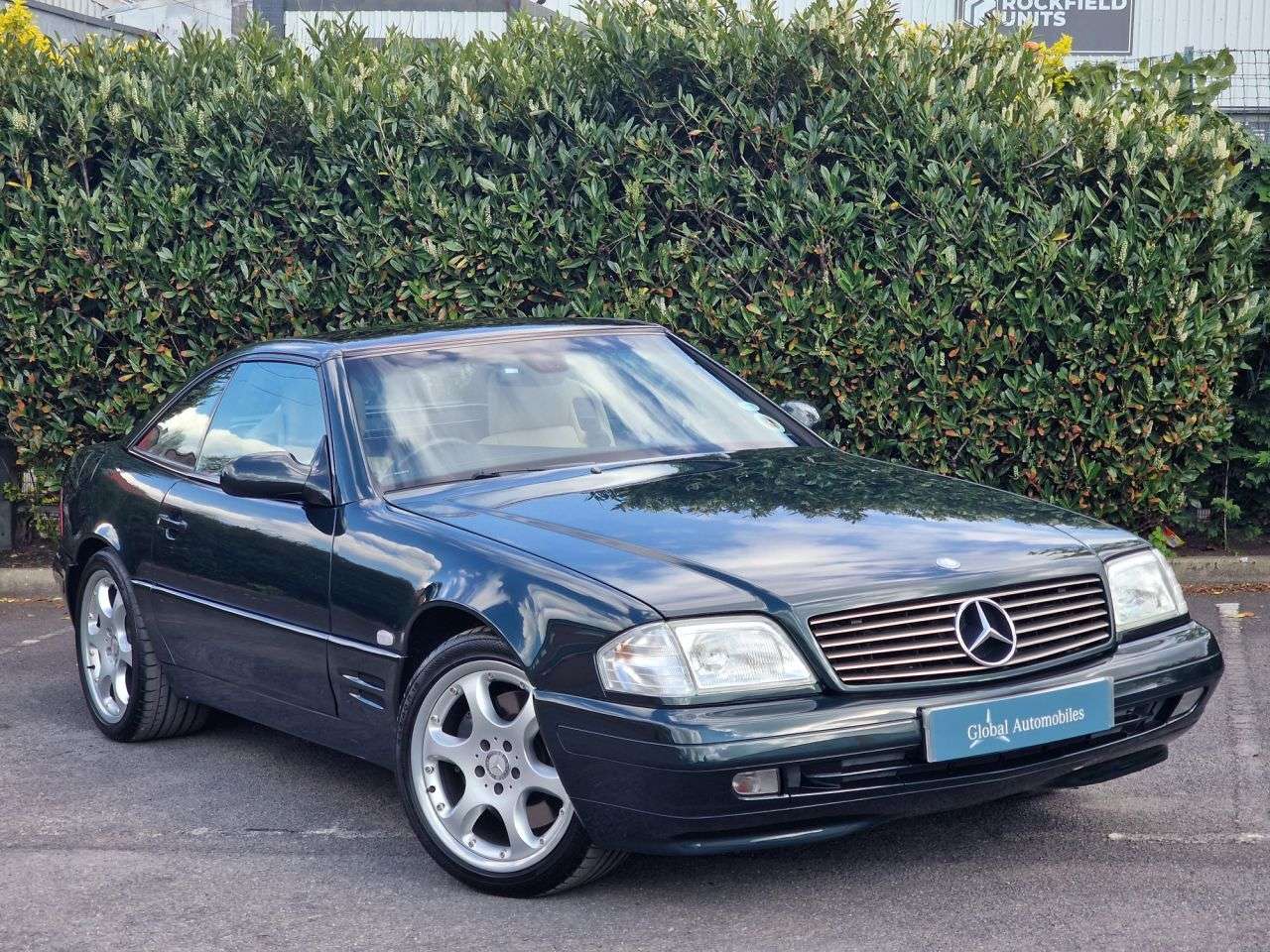 A 2001 MERCEDES-BENZ SL 2.8 SL280 Convertible 2dr Petrol Automatic (270 g/km, 204 bhp) 1 of 50 UK A A 2001 MERCEDES-BENZ SL 2.8 SL280 Convertible 2dr Petrol Automatic (270 g/km, 204 bhp) 1 of 50 UK A