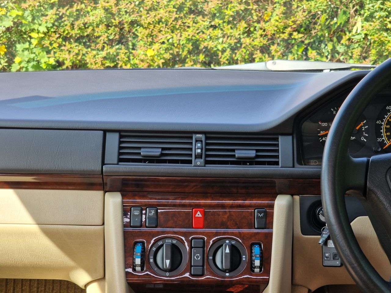 1994 MERCEDES-BENZ E-CLASS 1994 MERCEDES-BENZ E-CLASS