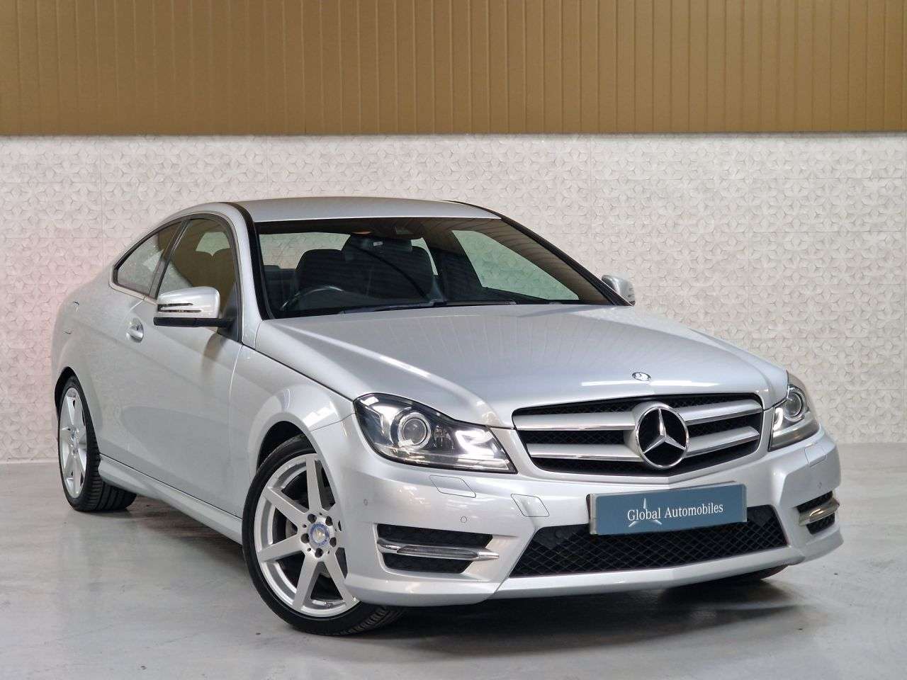 A 2015 MERCEDES-BENZ C-CLASS 2.1 C250 CDI AMG Sport Edition Premium Coupe 2dr Diesel G-Tronic+ Euro 5 (s A 2015 MERCEDES-BENZ C-CLASS 2.1 C250 CDI AMG Sport Edition Premium Coupe 2dr Diesel G-Tronic+ Euro 5 (s