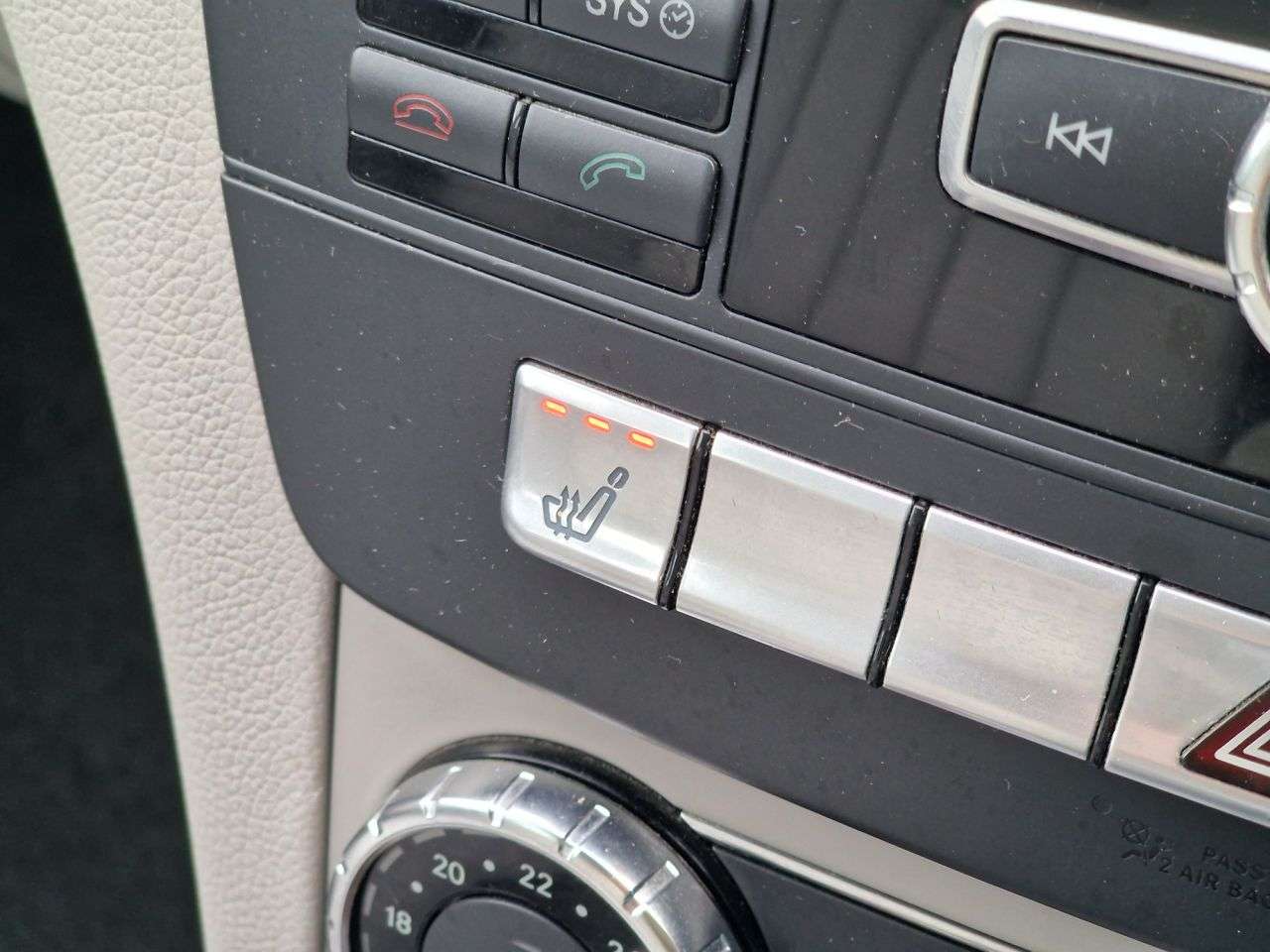 2011 MERCEDES-BENZ C-CLASS 2011 MERCEDES-BENZ C-CLASS