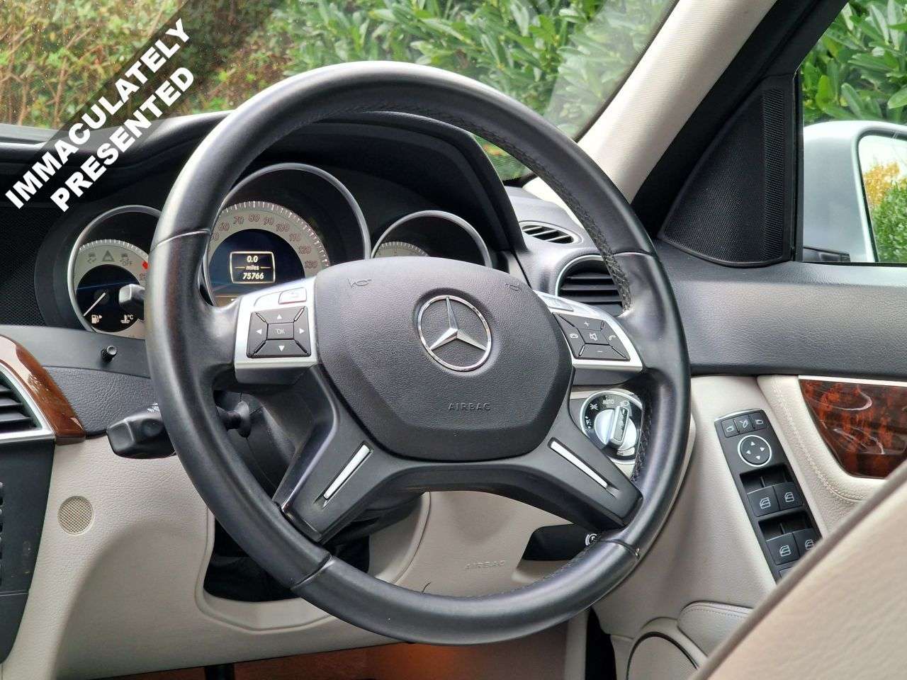 2011 MERCEDES-BENZ C-CLASS 2011 MERCEDES-BENZ C-CLASS