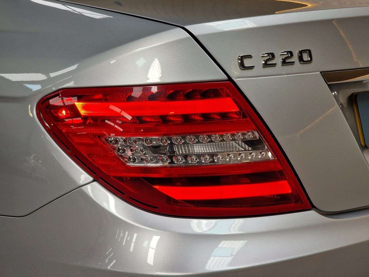 2011 MERCEDES-BENZ C-CLASS 2011 MERCEDES-BENZ C-CLASS