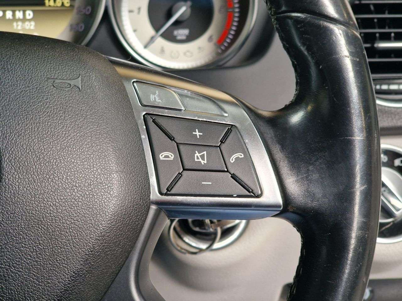 2011 MERCEDES-BENZ C-CLASS 2011 MERCEDES-BENZ C-CLASS