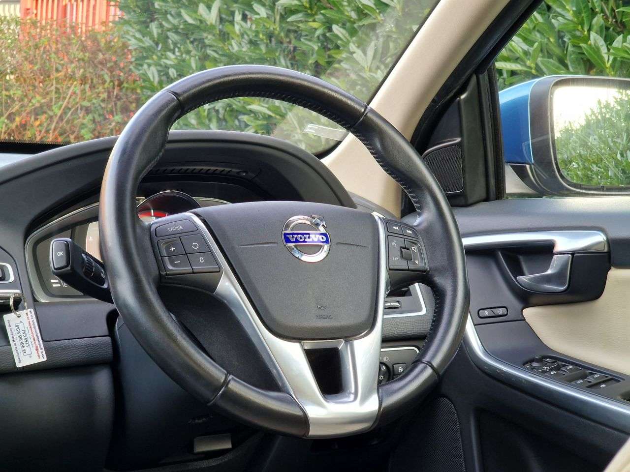 2015 VOLVO XC60 2015 VOLVO XC60